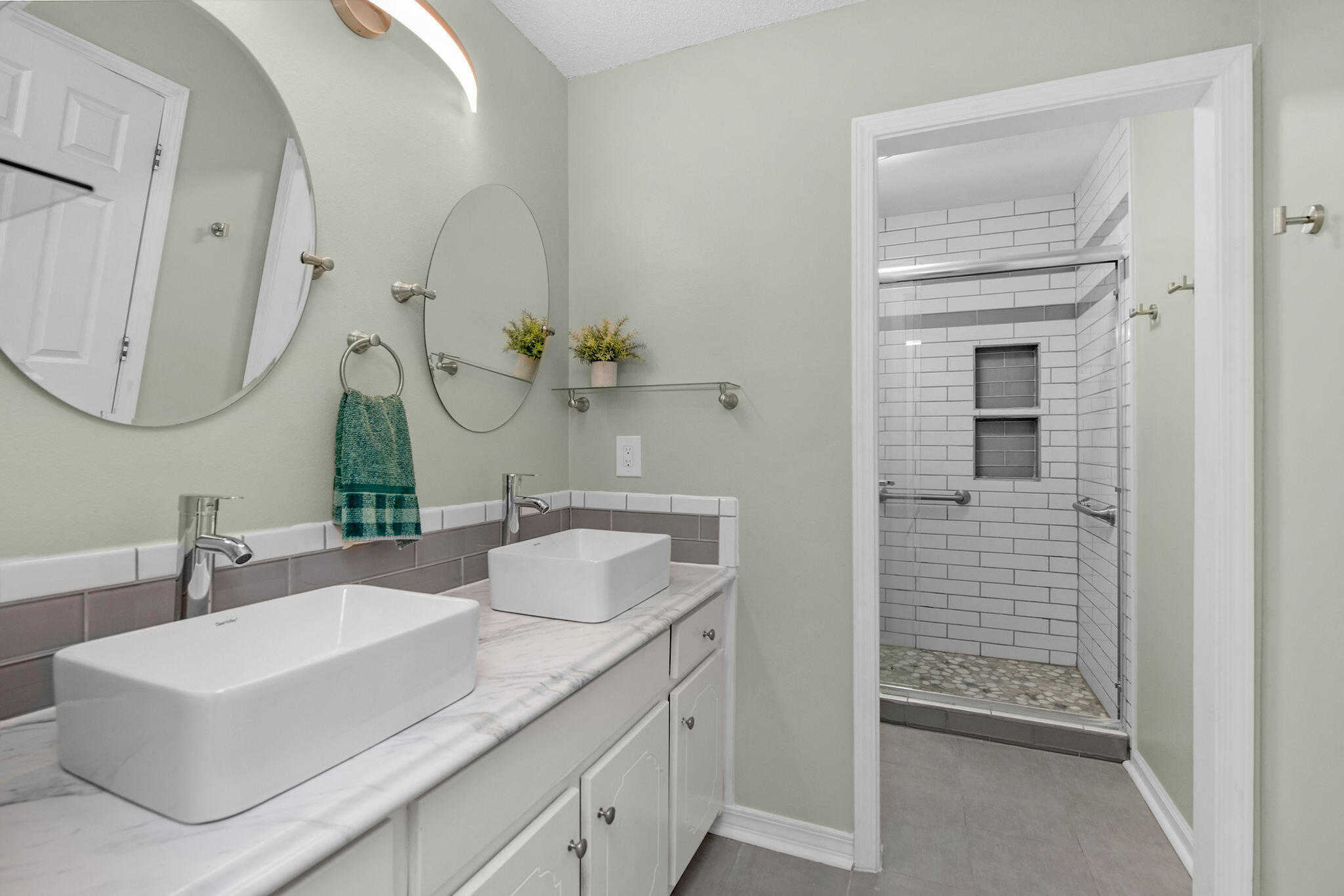 BARRINEAU PARK EST - Residential