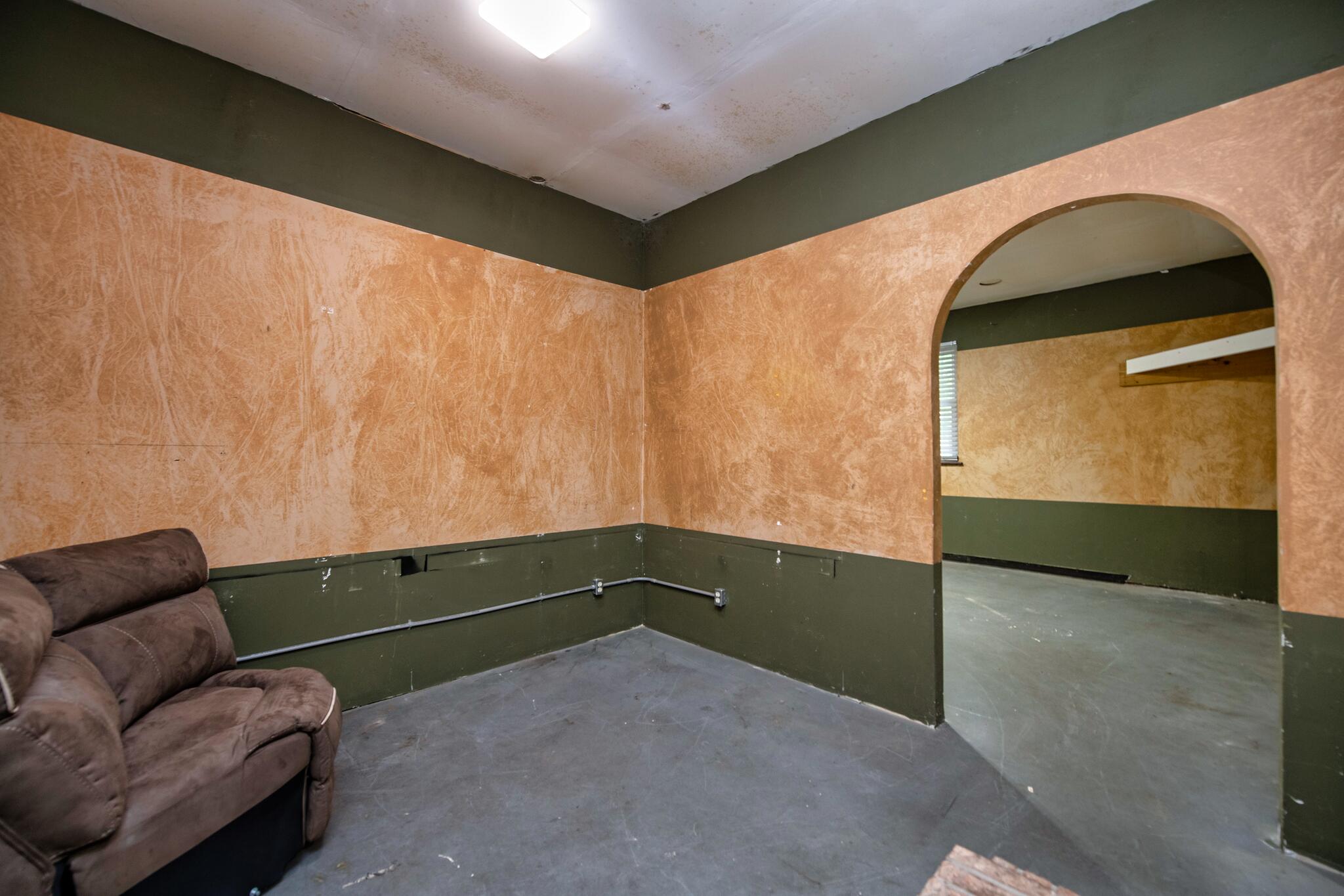 BARRINEAU PARK EST - Residential