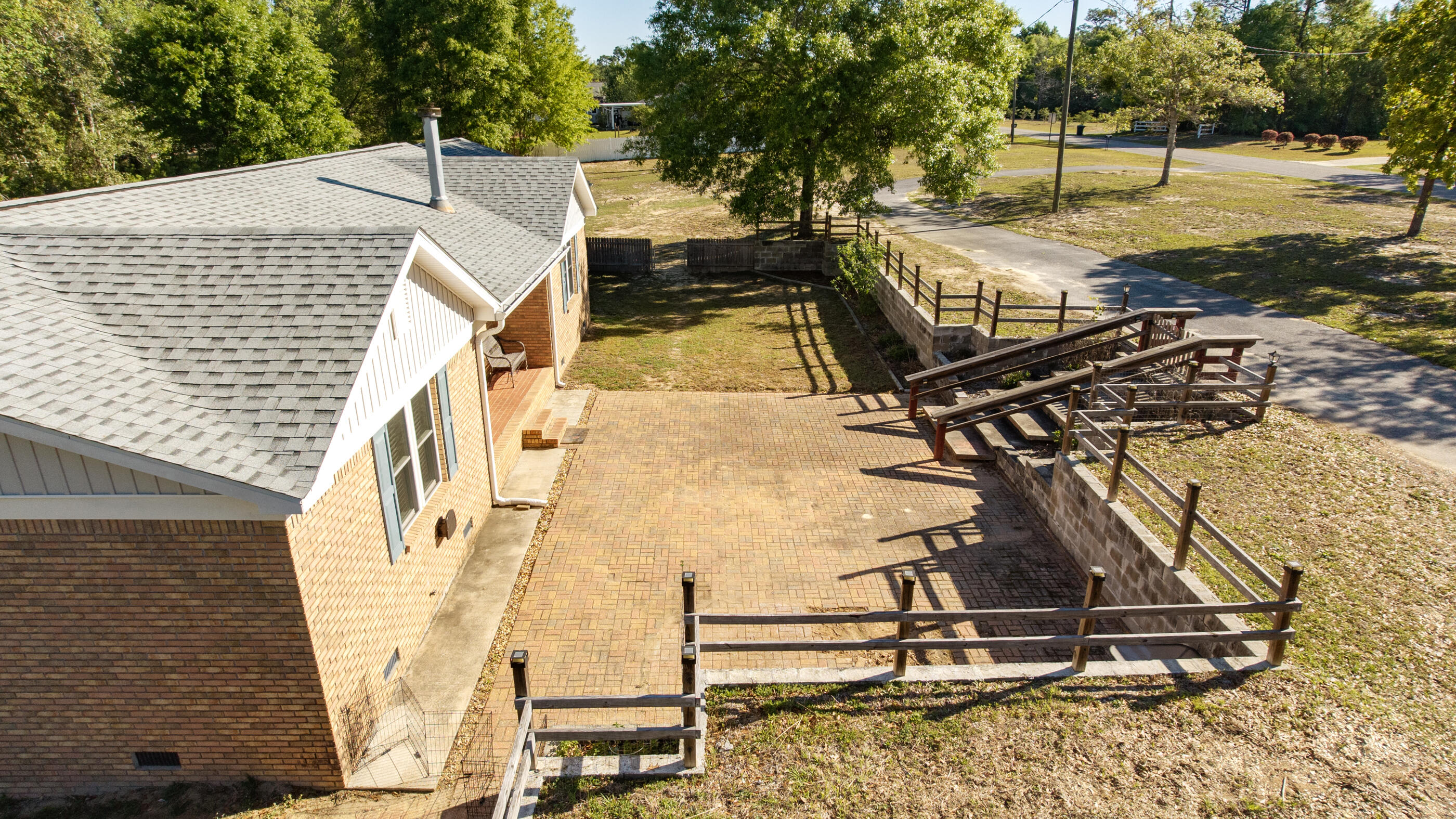 BARRINEAU PARK EST - Residential