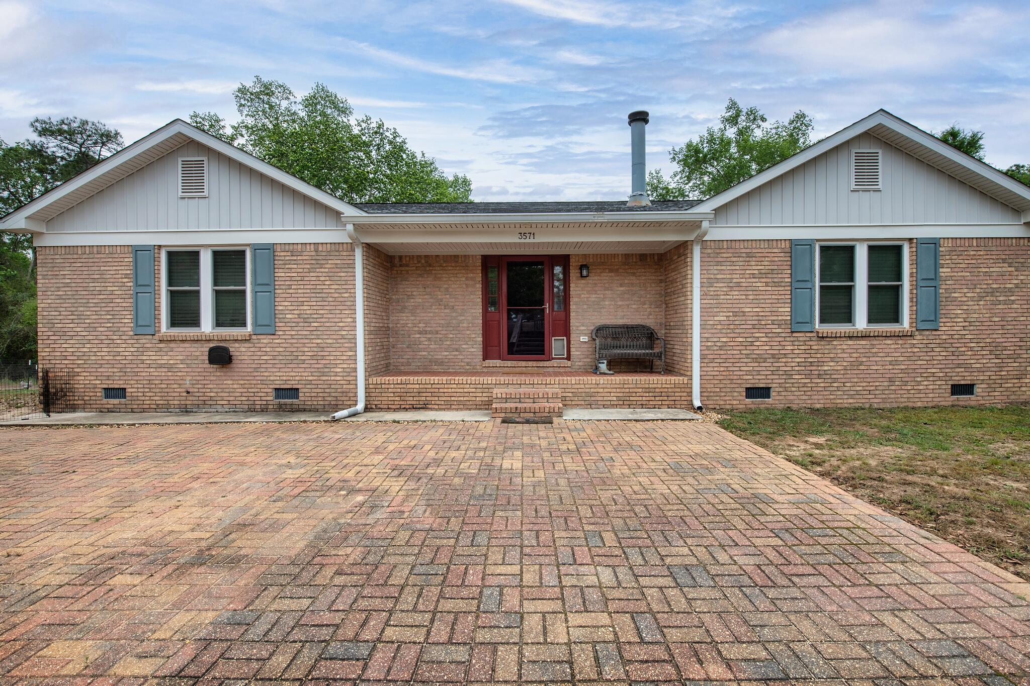 BARRINEAU PARK EST - Residential