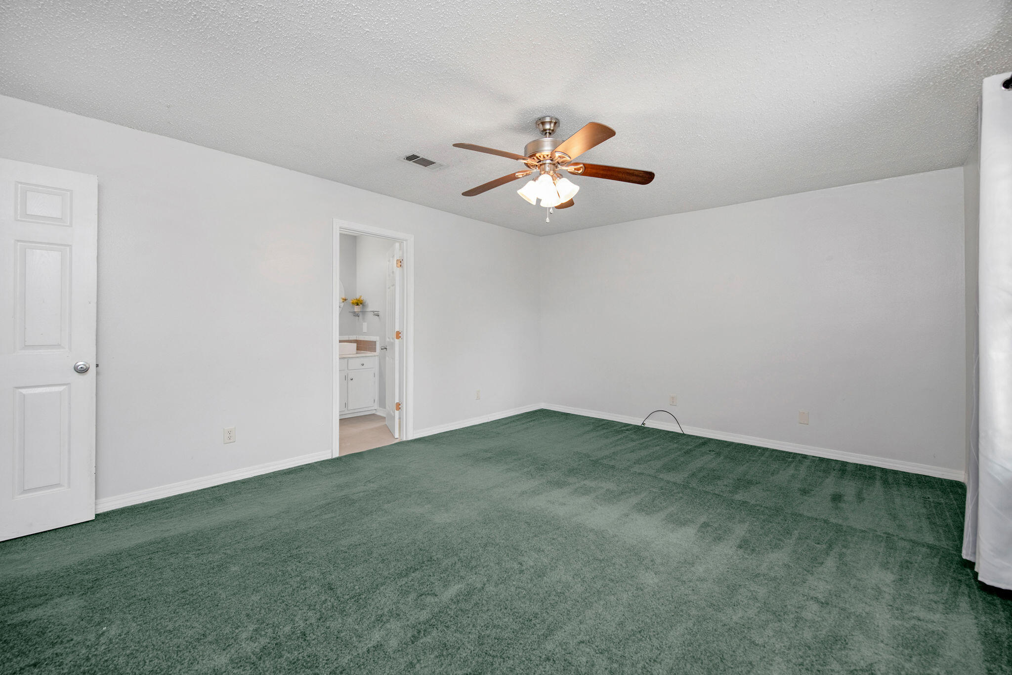 BARRINEAU PARK EST - Residential