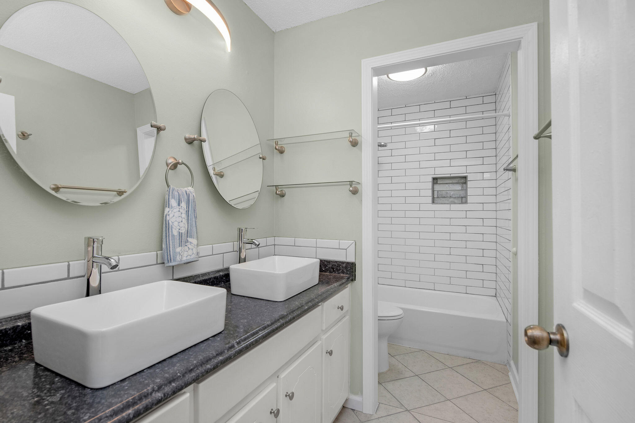 BARRINEAU PARK EST - Residential