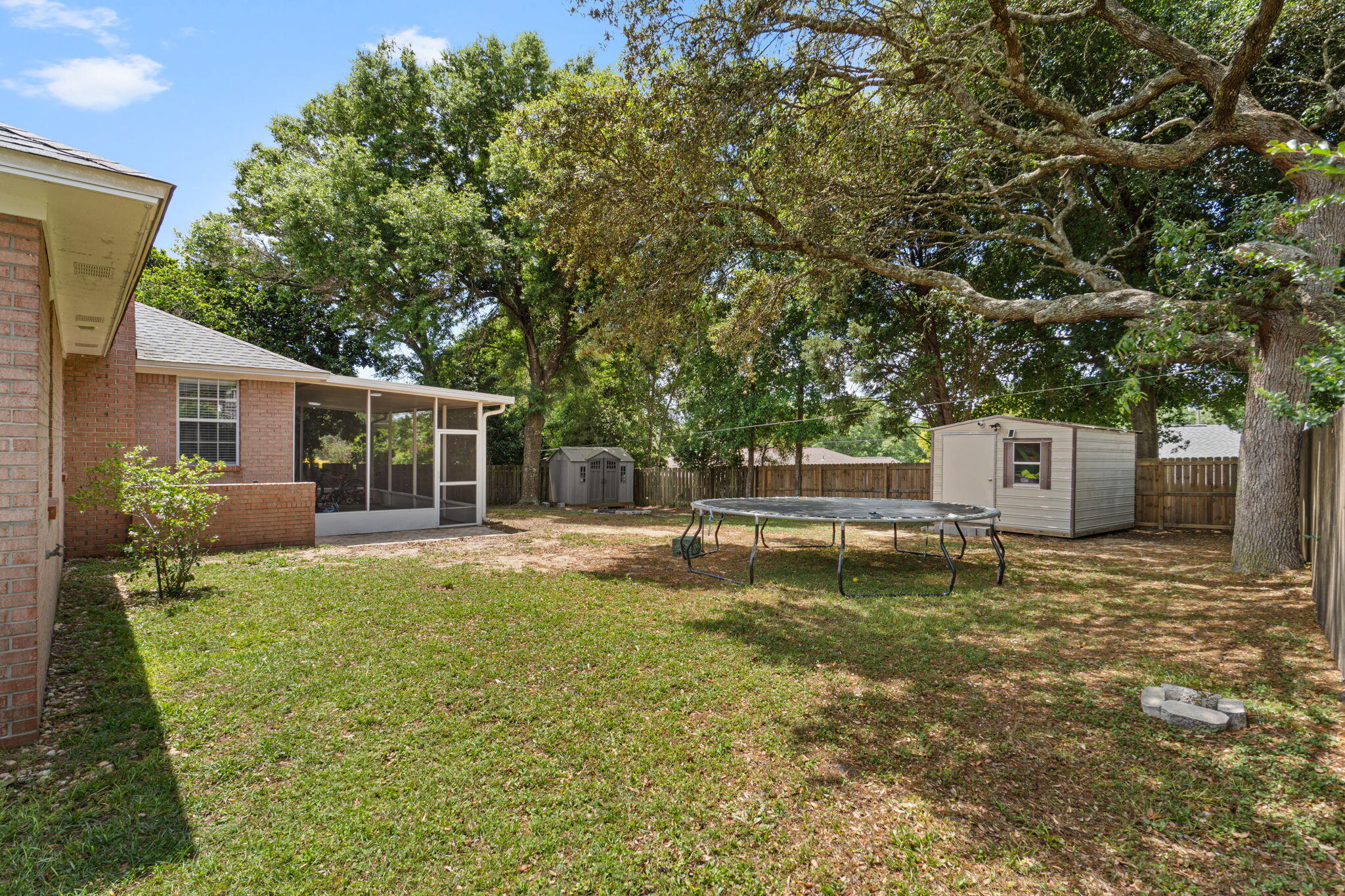 NORTHVIEW ESTATES 3RD ADDN - Residential