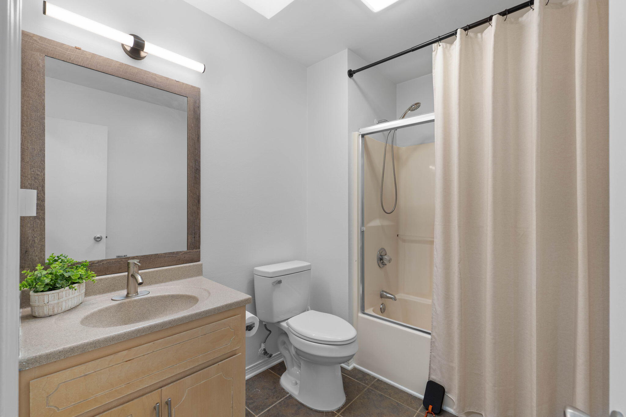 NORTHVIEW ESTATES 3RD ADDN - Residential