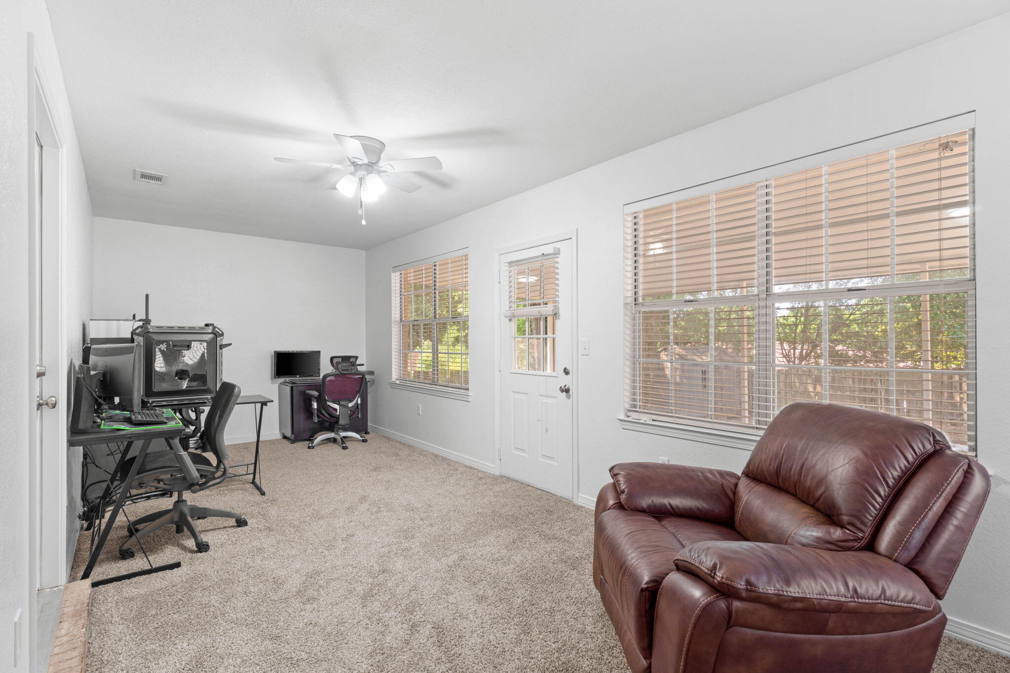 NORTHVIEW ESTATES 3RD ADDN - Residential