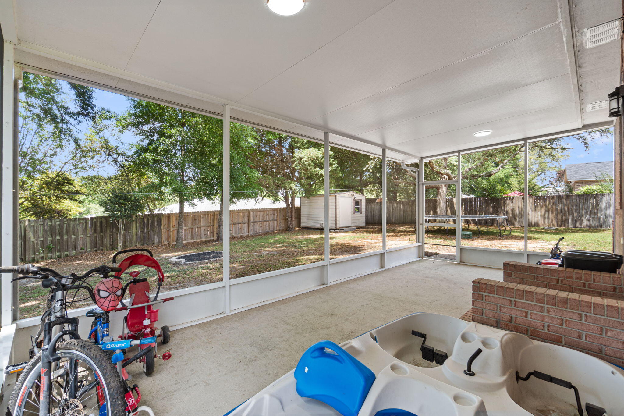 NORTHVIEW ESTATES 3RD ADDN - Residential