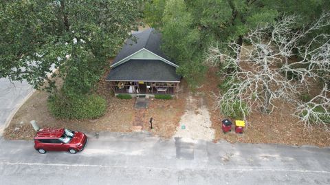 625 E Chestnut Avenue Crestview FL 32539