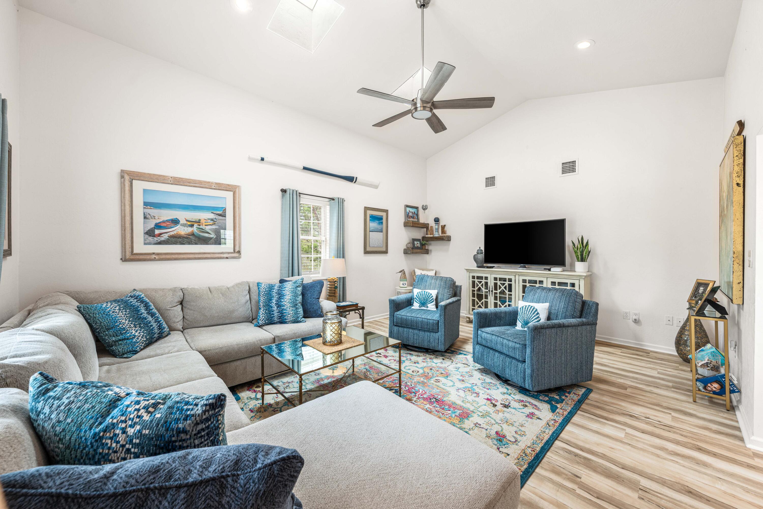 PINES OF BLUE MOUNTAIN - Residential