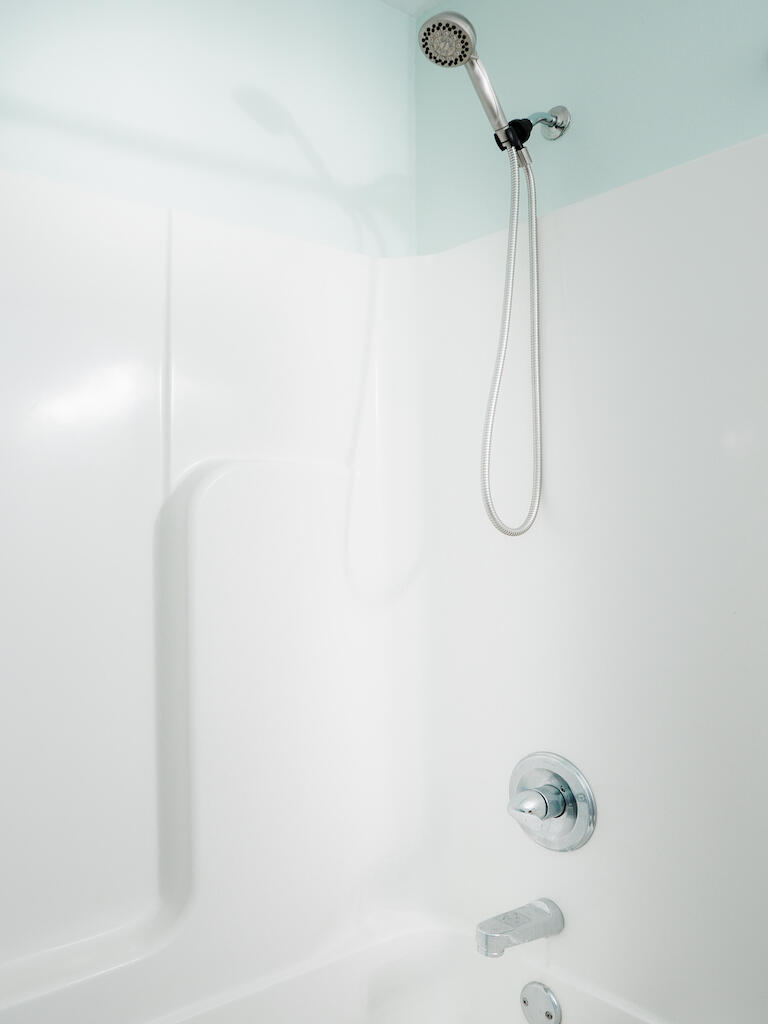 NAVARRE S/D 2ND ADDN - Residential Lease