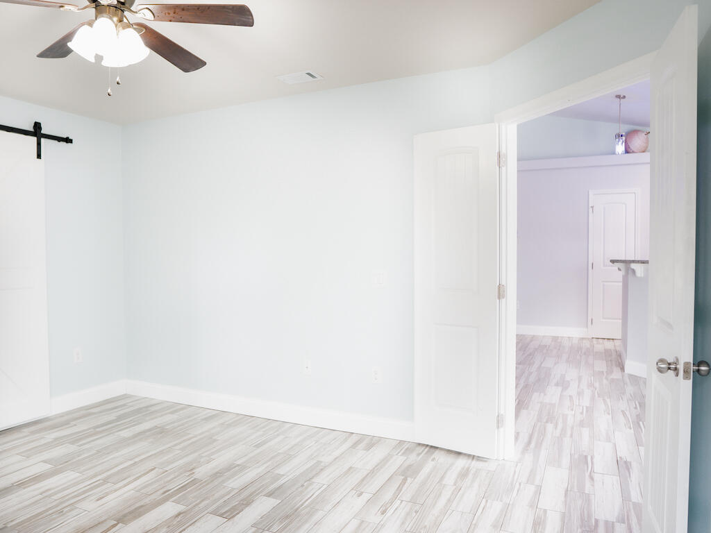 NAVARRE S/D 2ND ADDN - Residential Lease