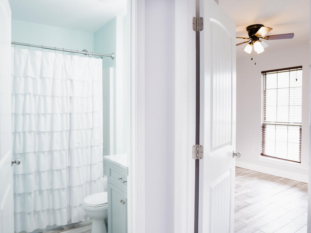 NAVARRE S/D 2ND ADDN - Residential Lease