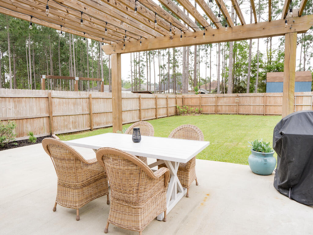 NAVARRE S/D 2ND ADDN - Residential Lease