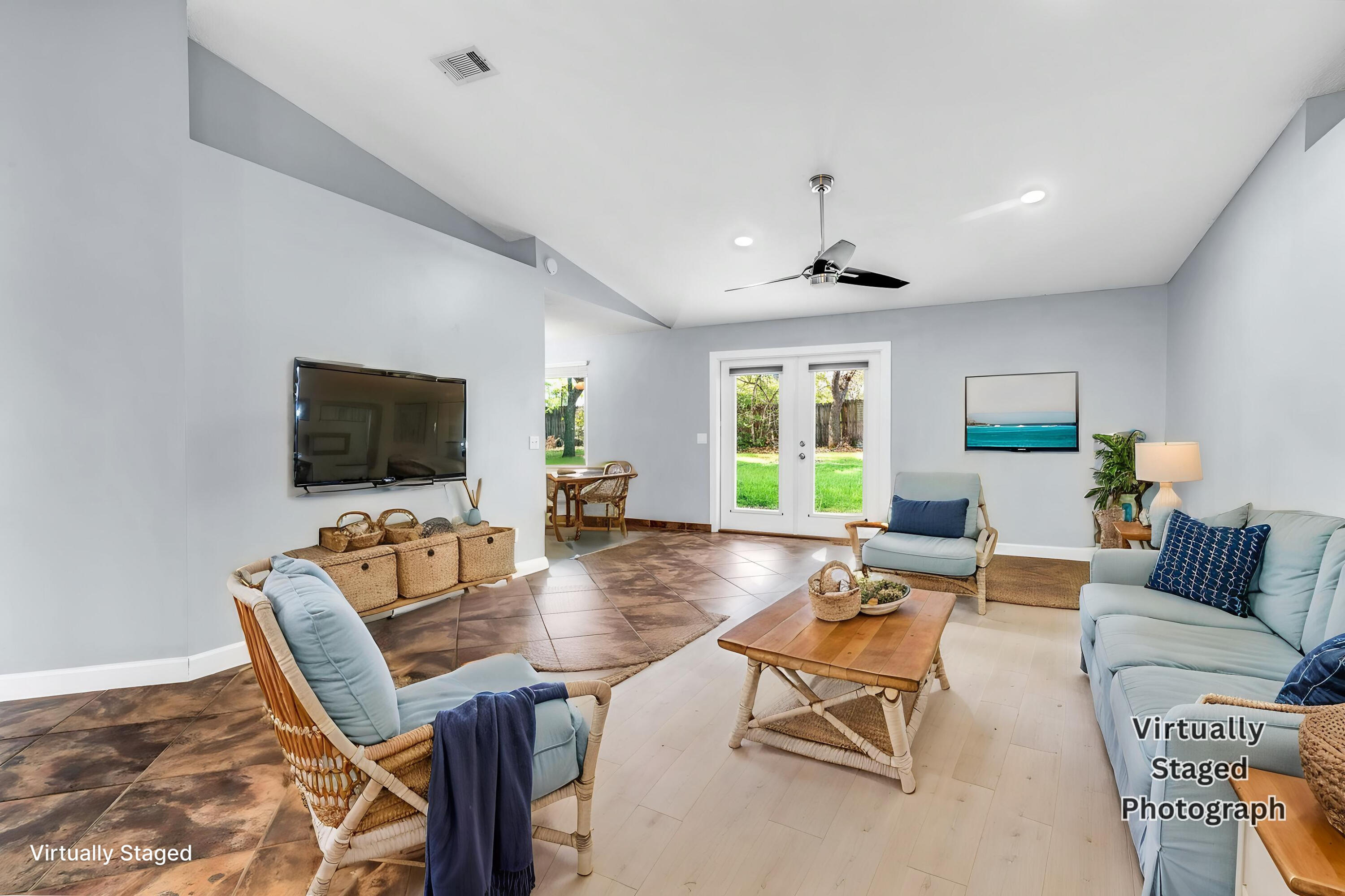 COUNTRY BREEZE ESTATES - Residential