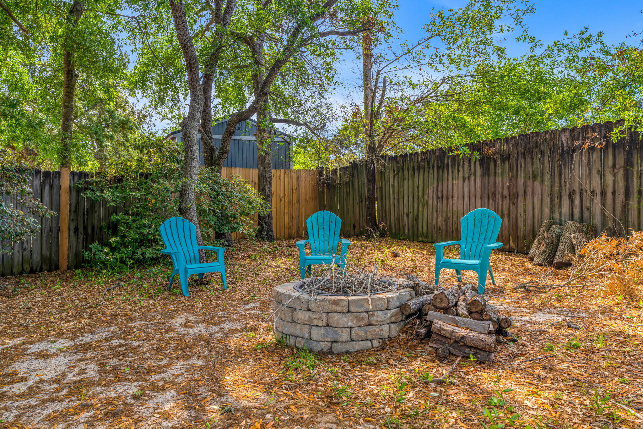 COUNTRY BREEZE ESTATES - Residential