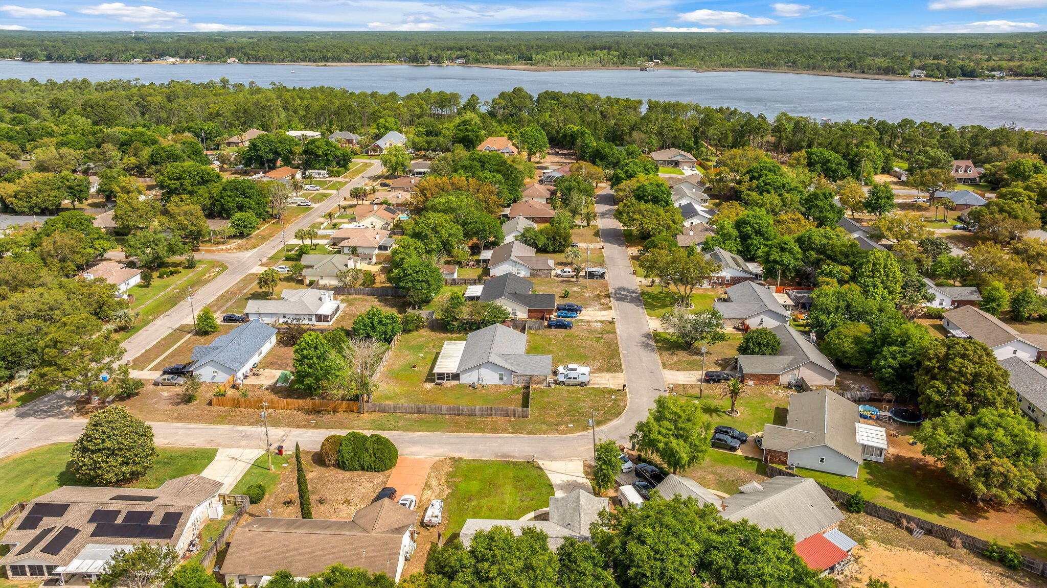 COUNTRY BREEZE ESTATES - Residential