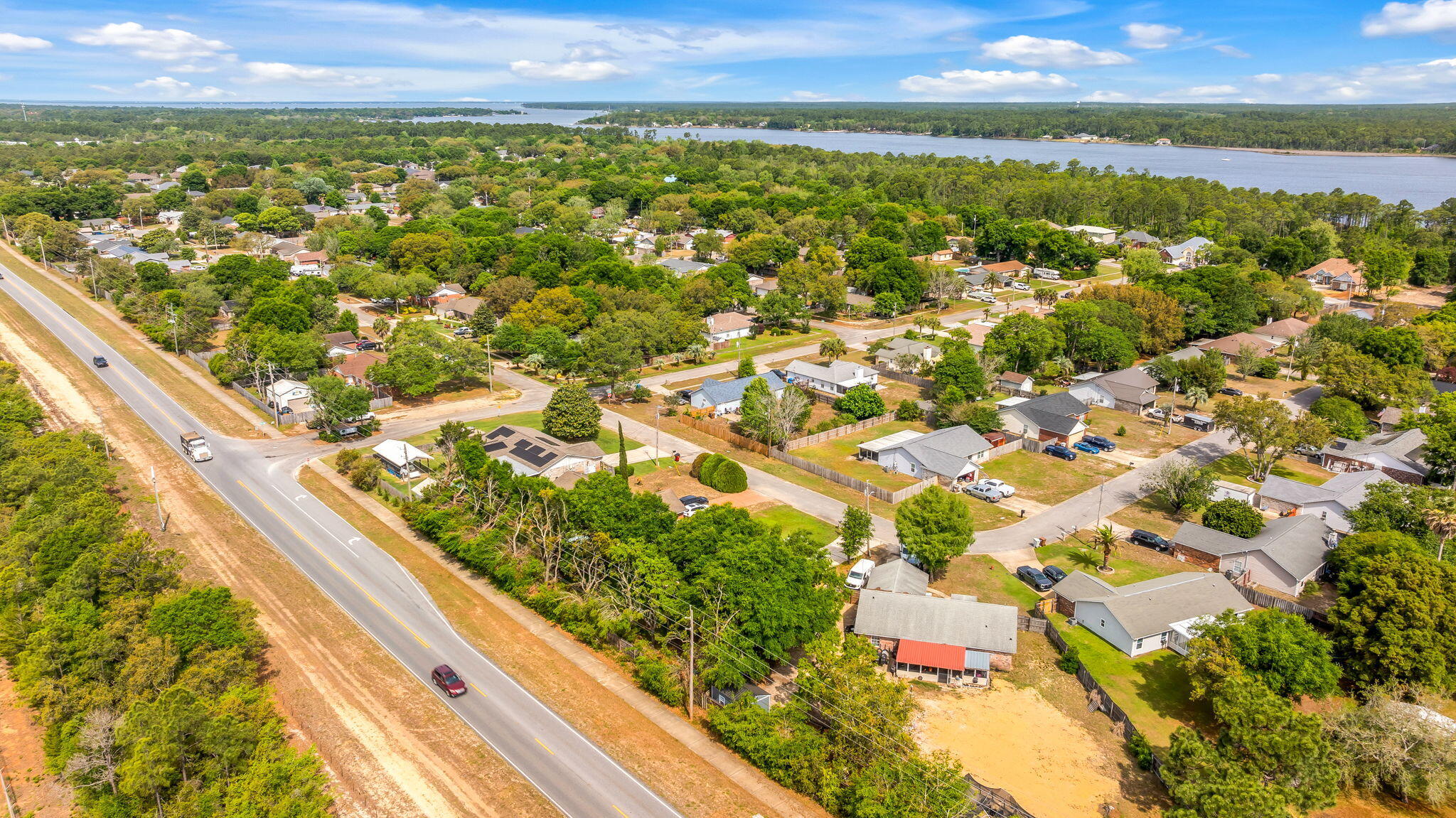 COUNTRY BREEZE ESTATES - Residential