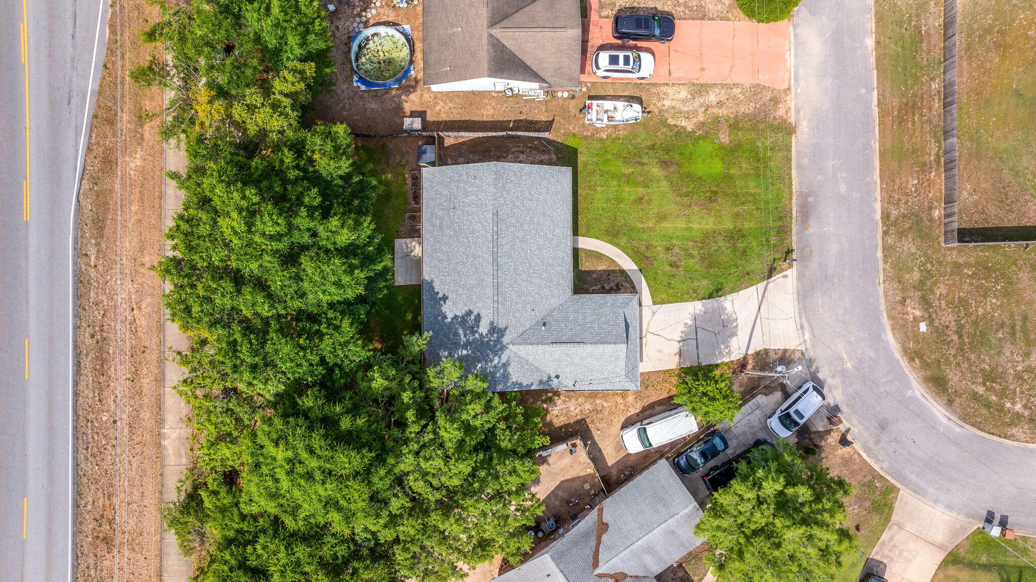 COUNTRY BREEZE ESTATES - Residential