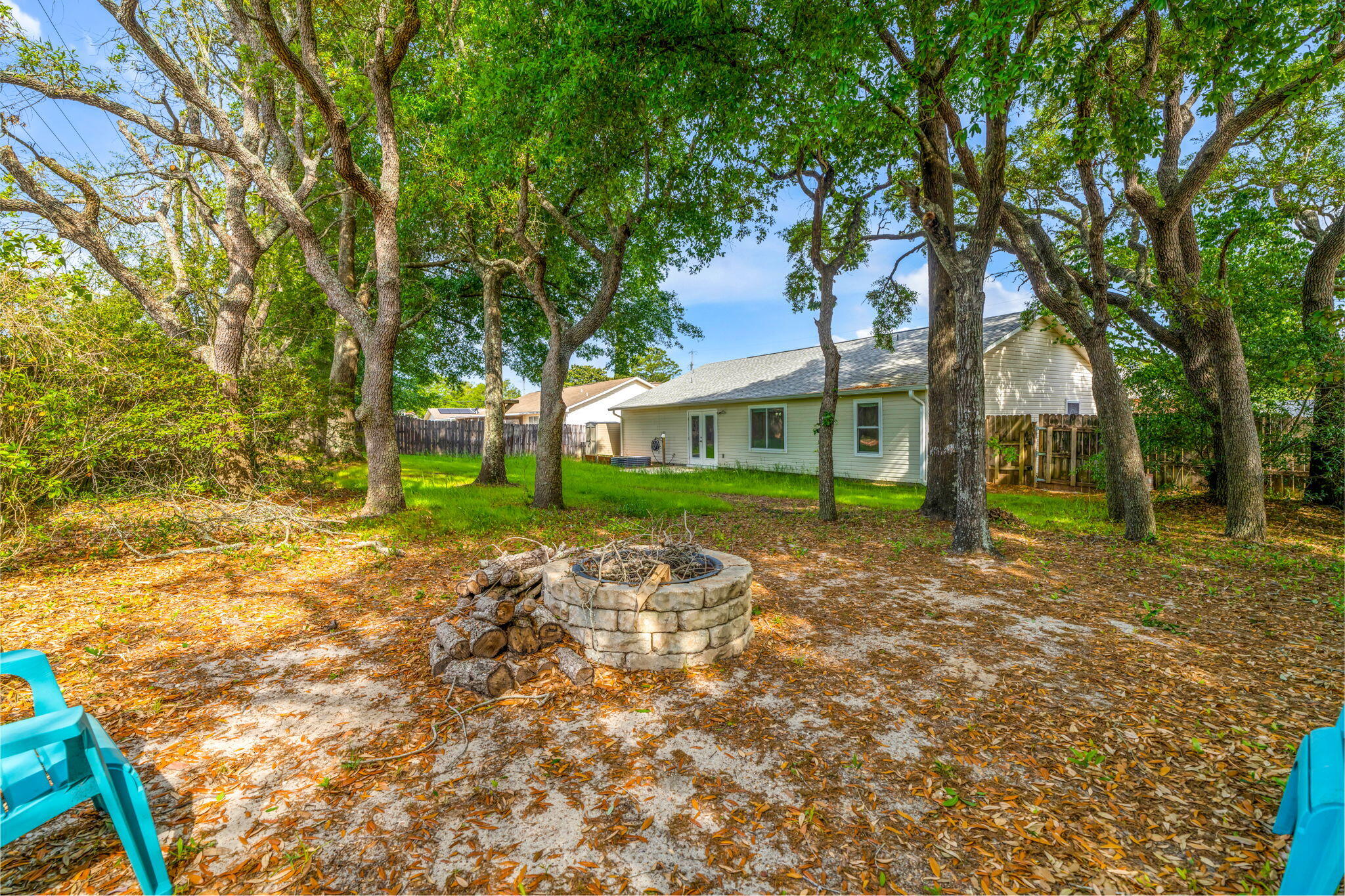 COUNTRY BREEZE ESTATES - Residential