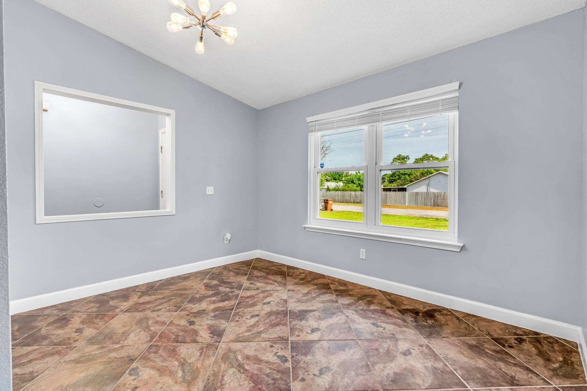 COUNTRY BREEZE ESTATES - Residential