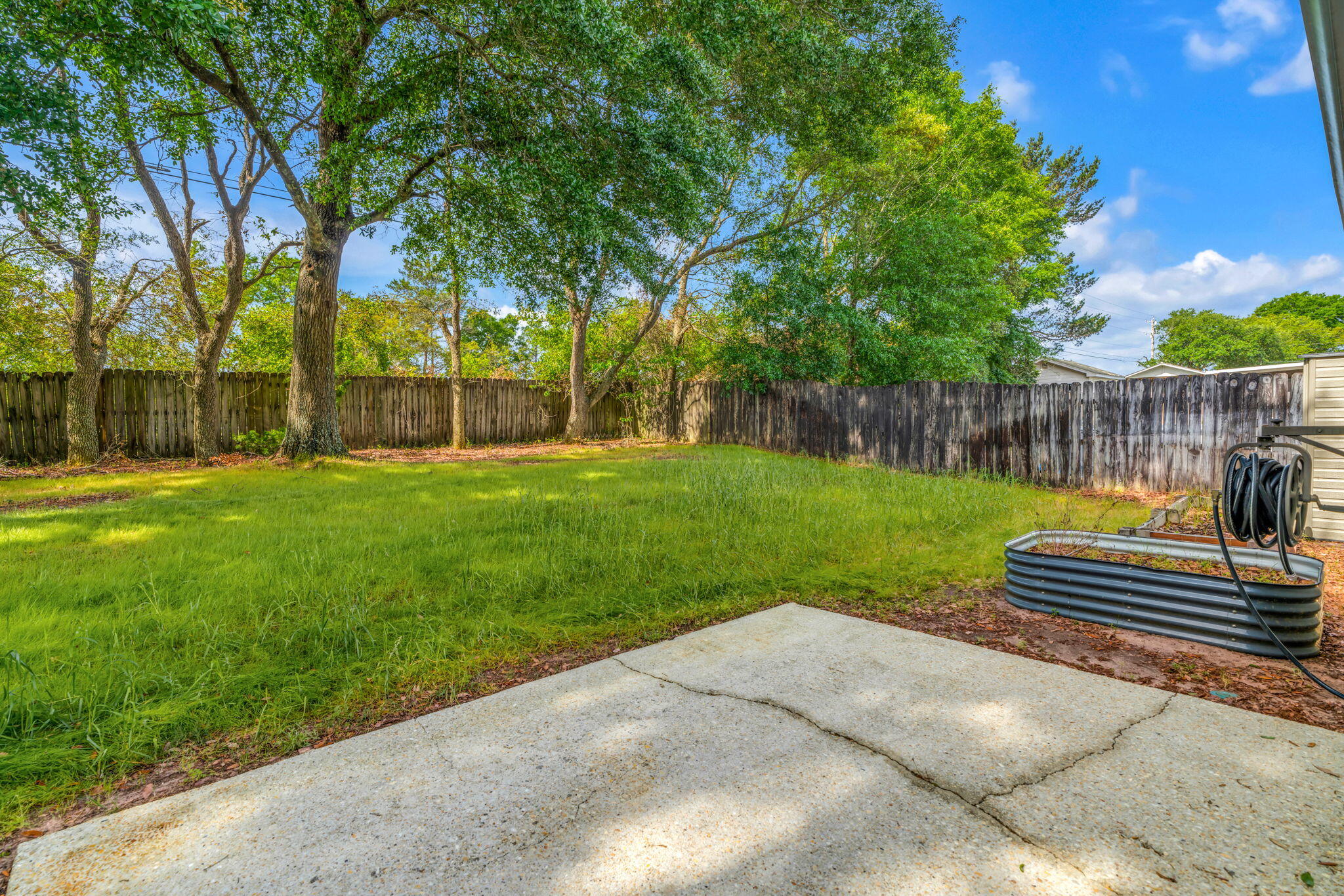 COUNTRY BREEZE ESTATES - Residential