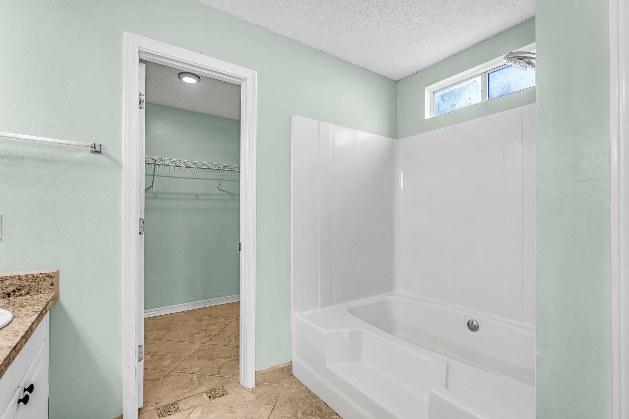 COUNTRY BREEZE ESTATES - Residential