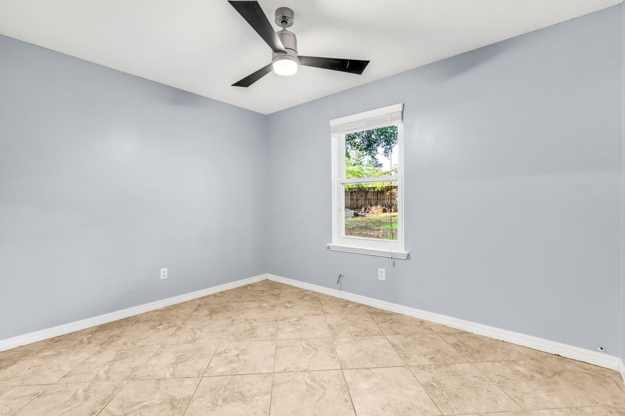 COUNTRY BREEZE ESTATES - Residential