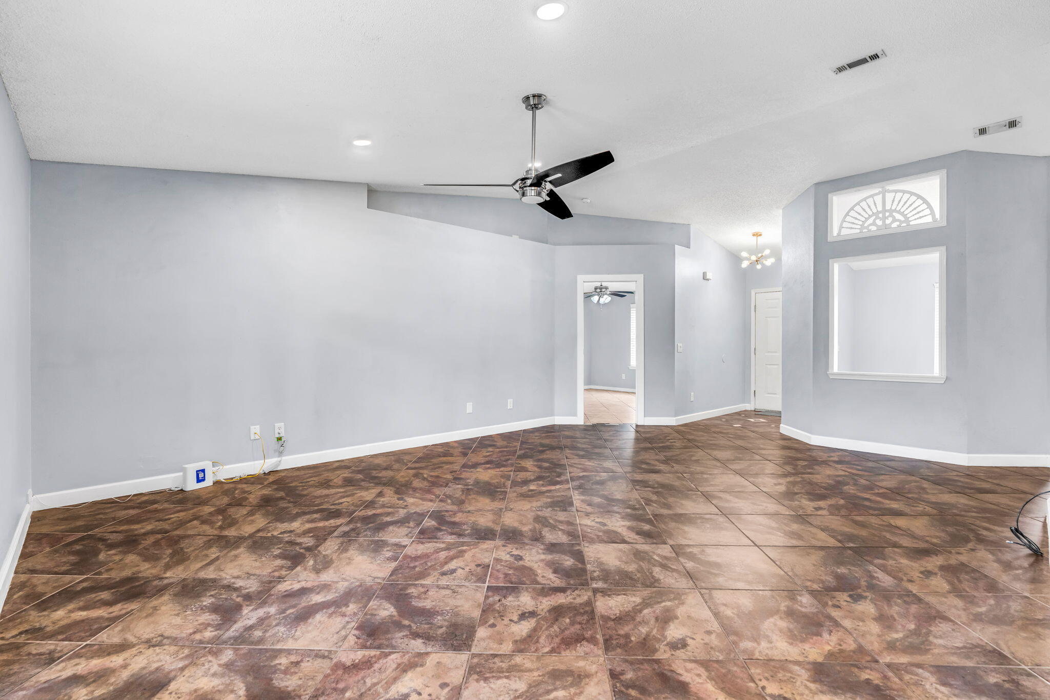 COUNTRY BREEZE ESTATES - Residential