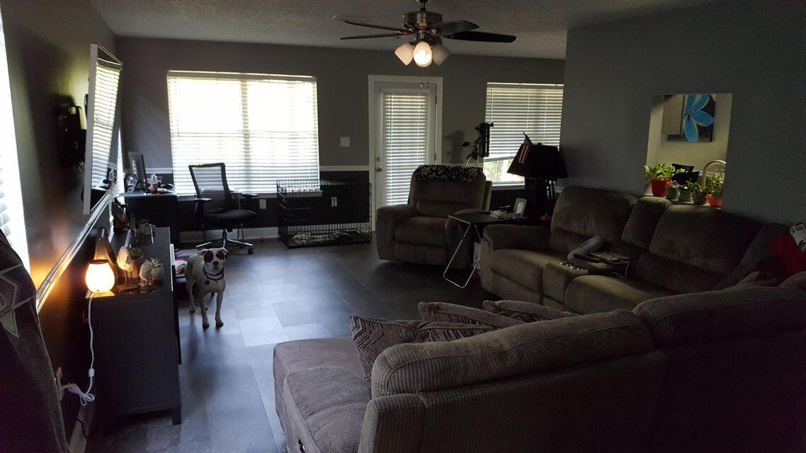 TWIN LAKES ESTATES - Residential Lease