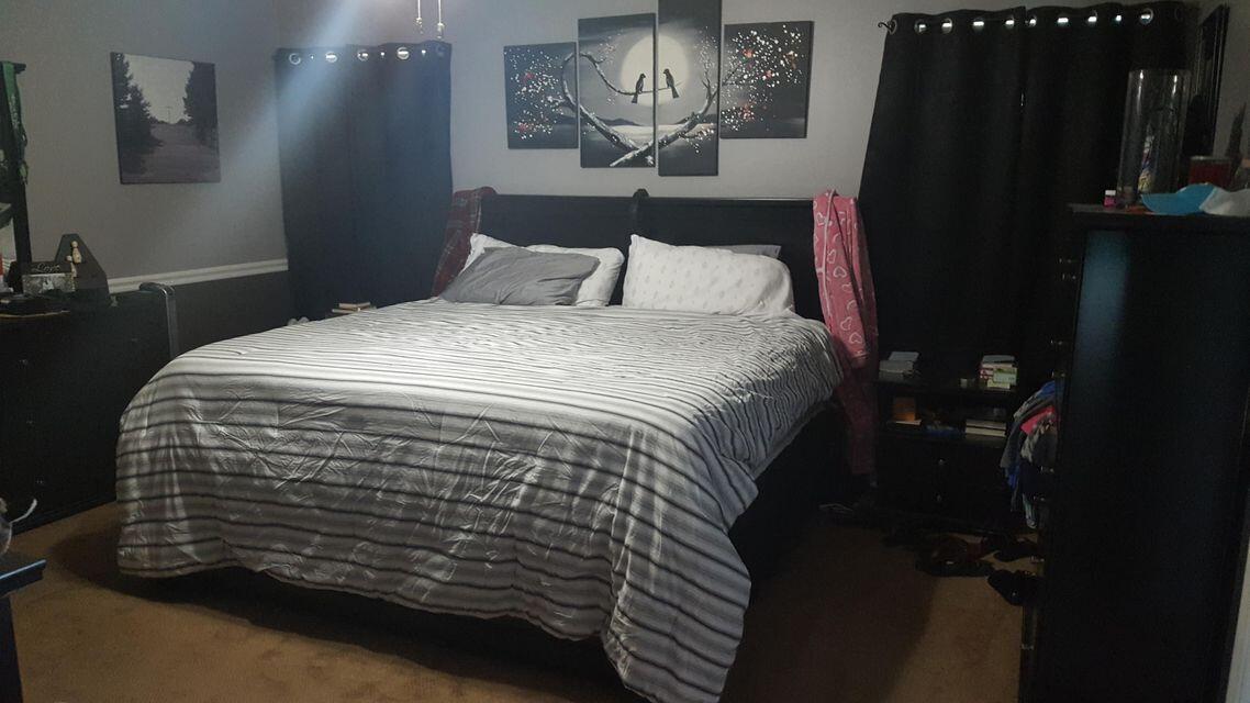 TWIN LAKES ESTATES - Residential Lease