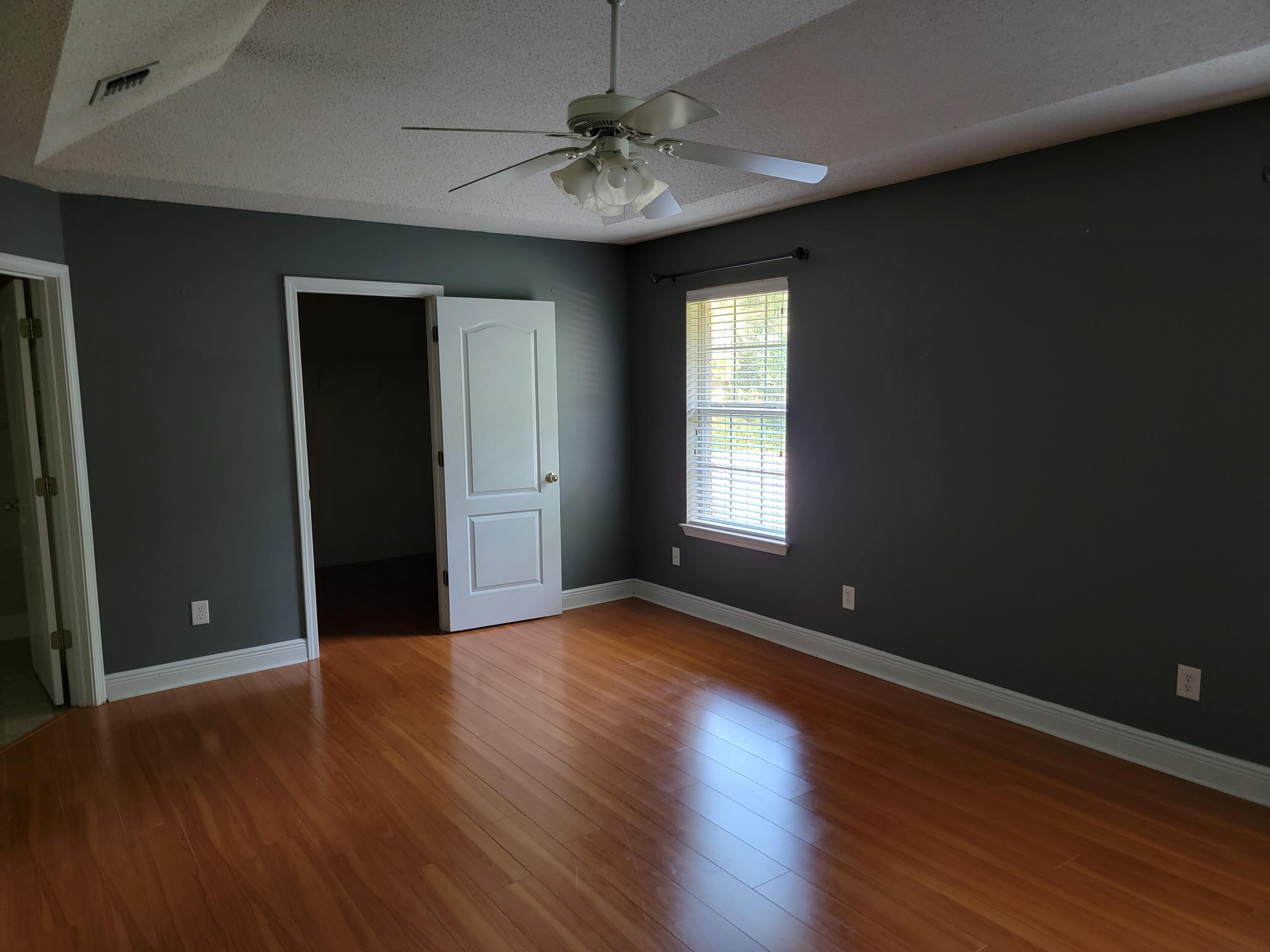 FOX VALLEY - Residential Lease