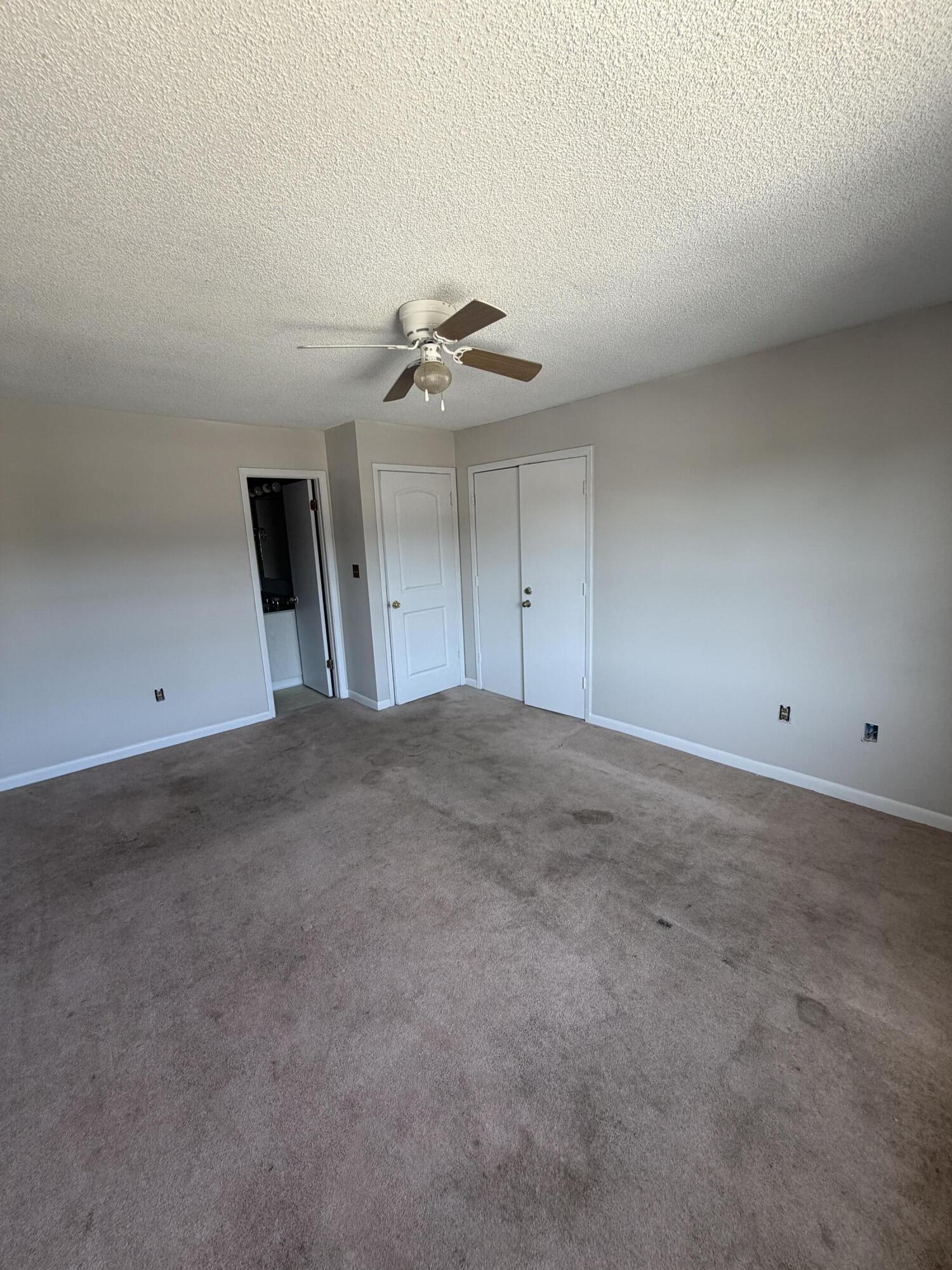SANDALWOOD MANOR 1ST ADDN - Residential