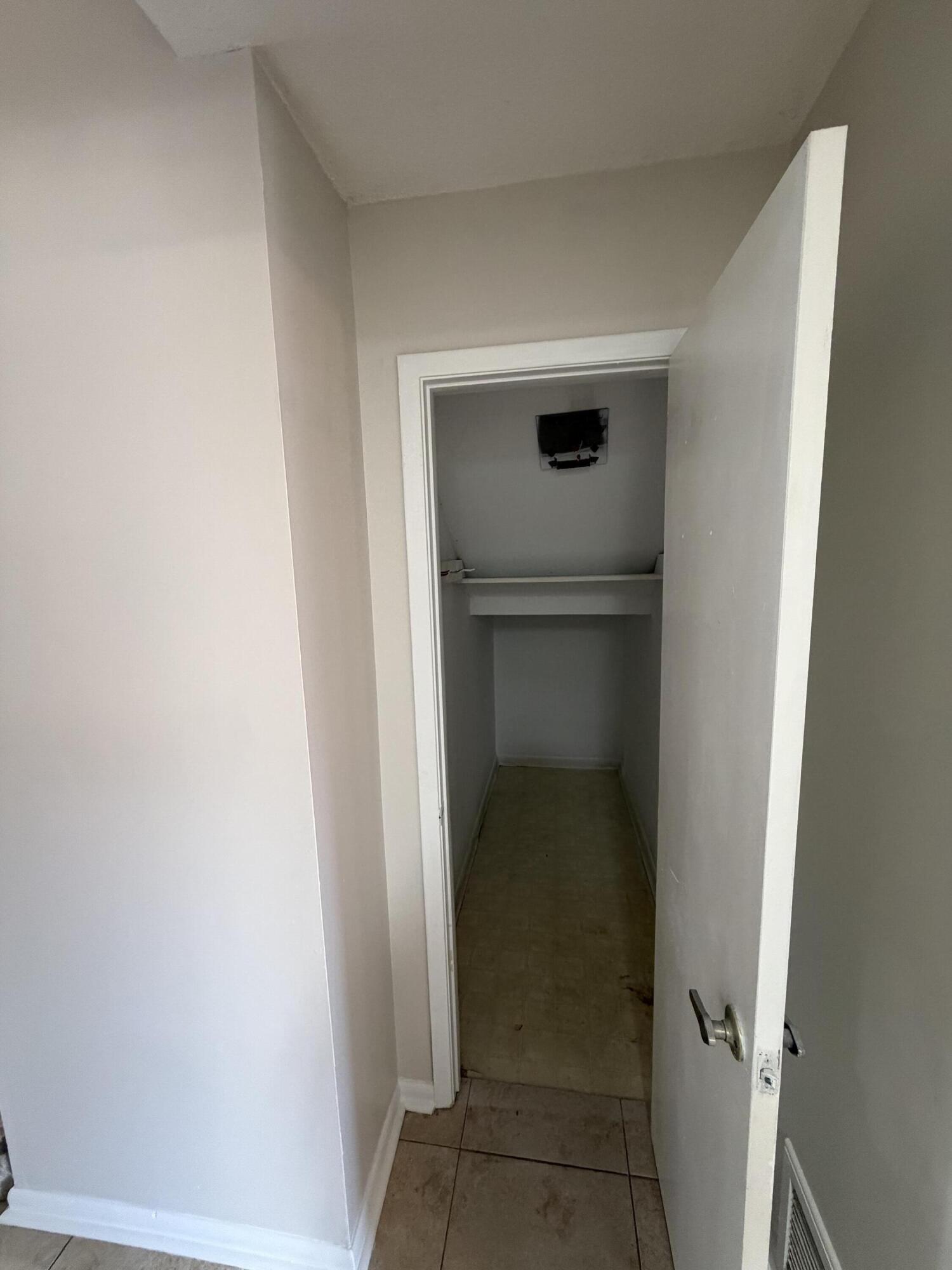 SANDALWOOD MANOR 1ST ADDN - Residential