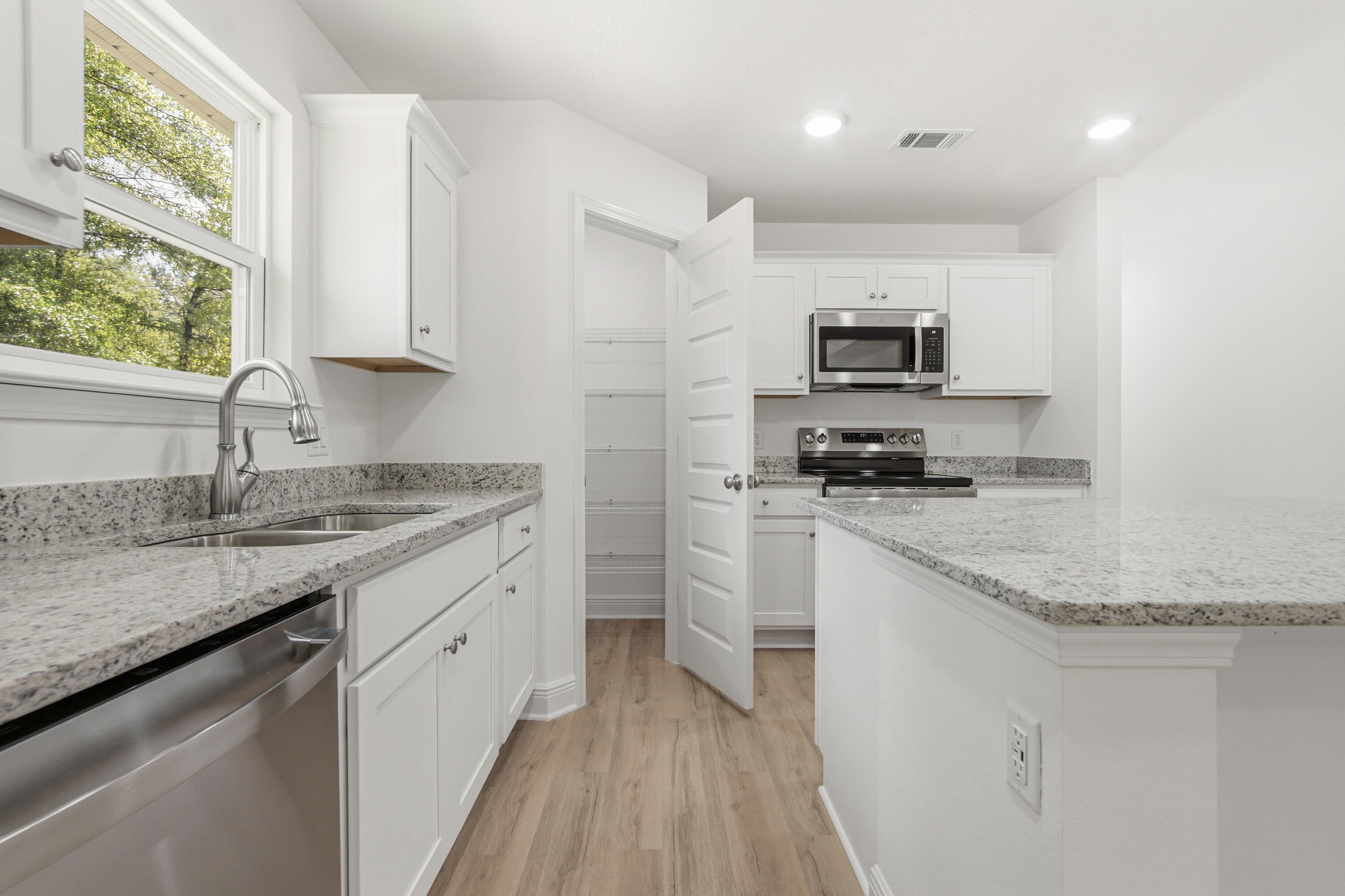 OAKWOOD HILLS UNIT 1 - Residential