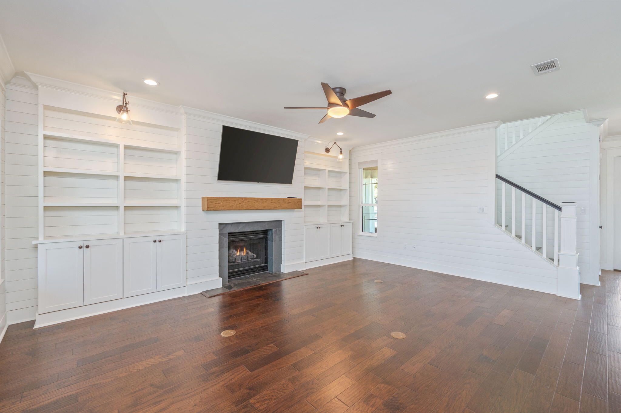 GRAND OAKS S/D - Residential