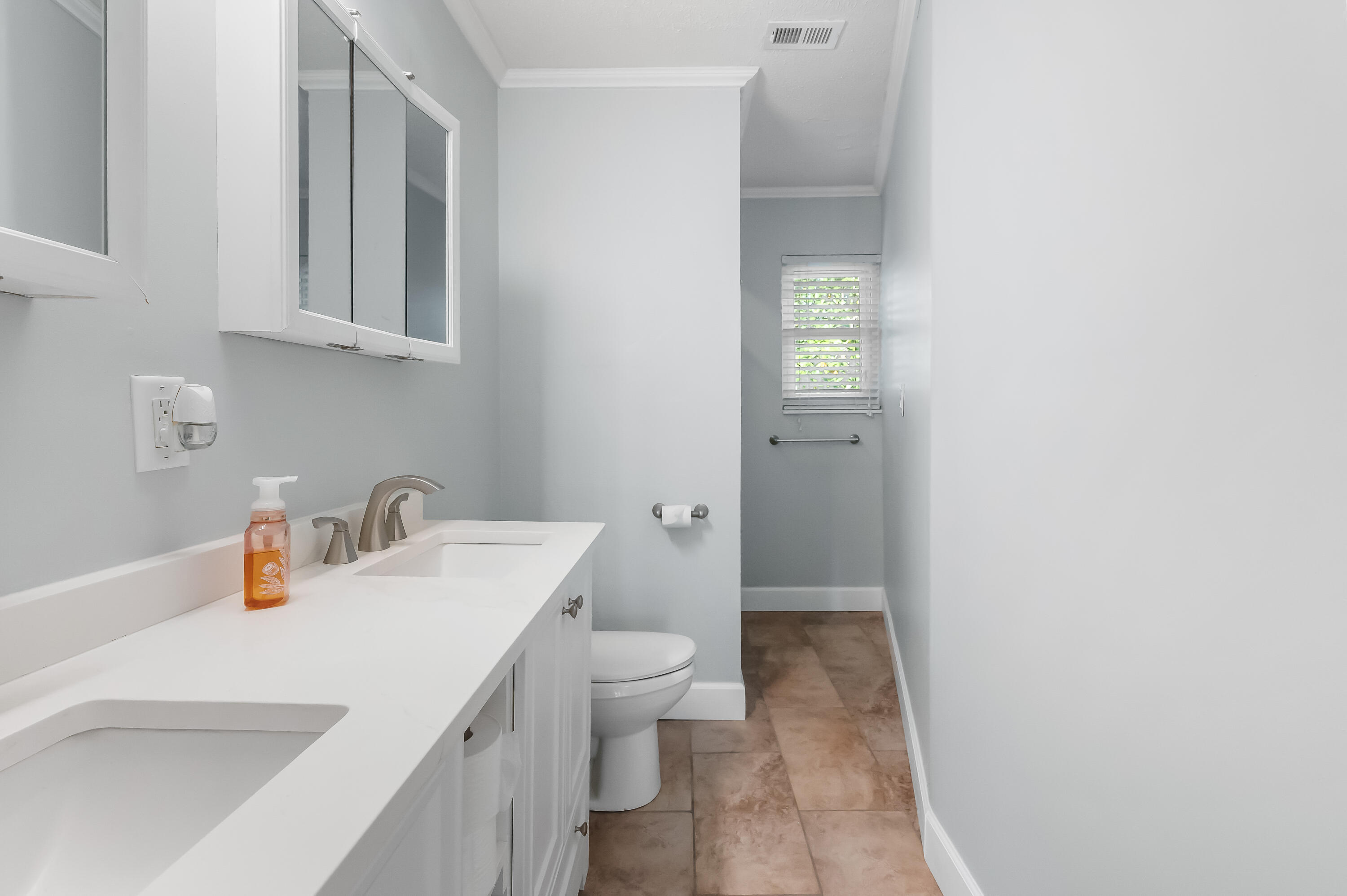 PINE LAKE - Residential