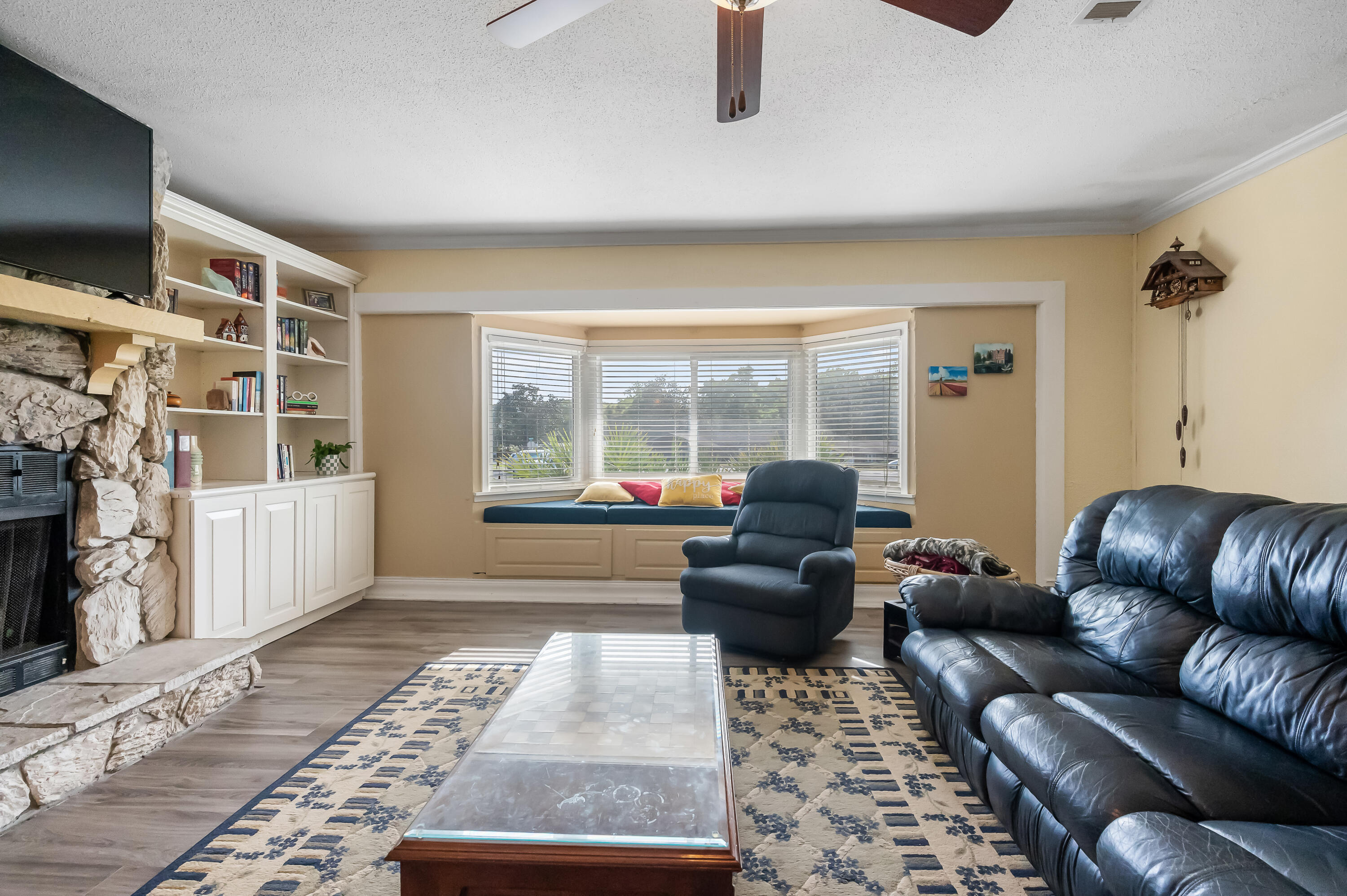 PINE LAKE - Residential