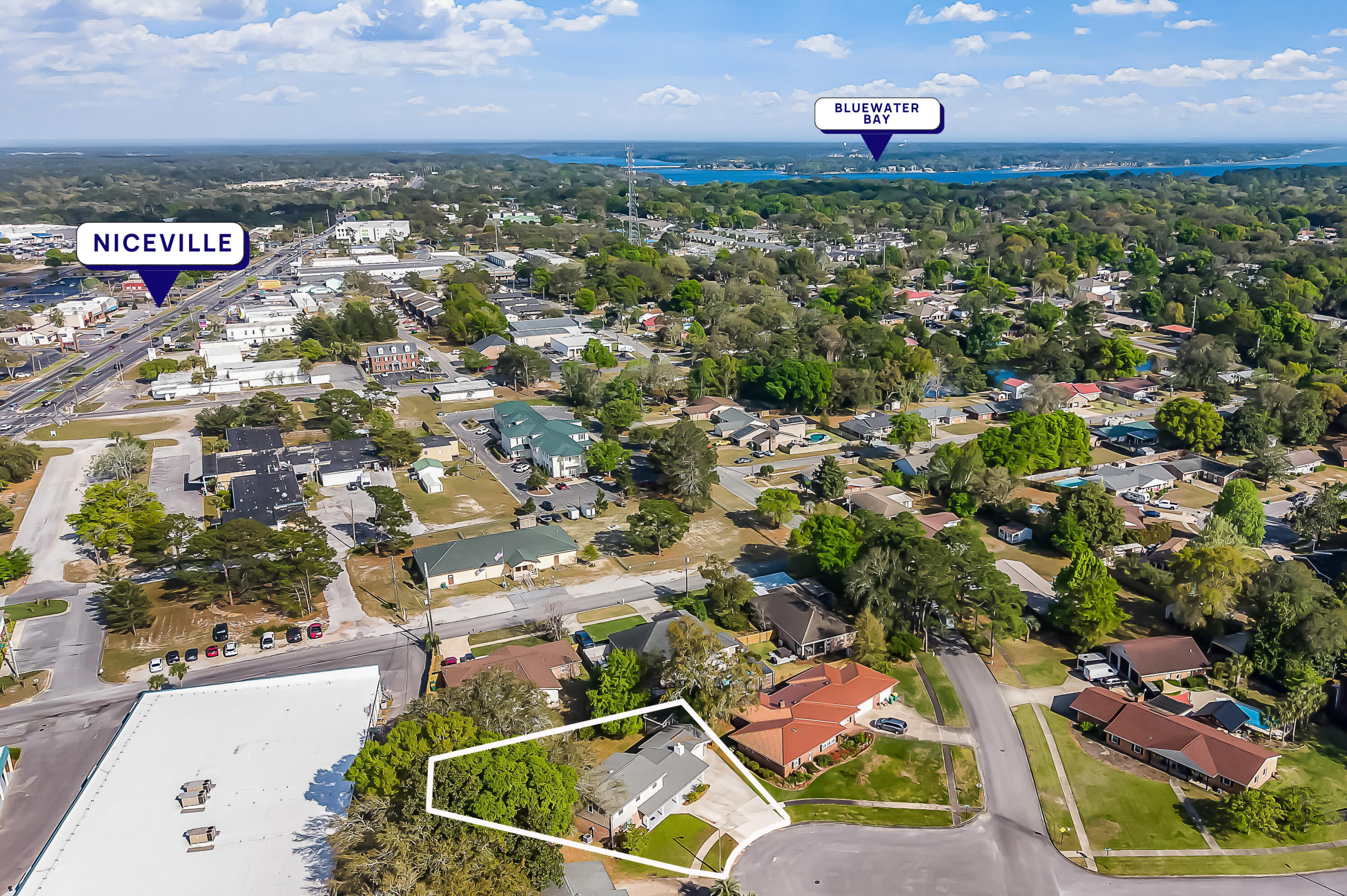 PINE LAKE - Residential