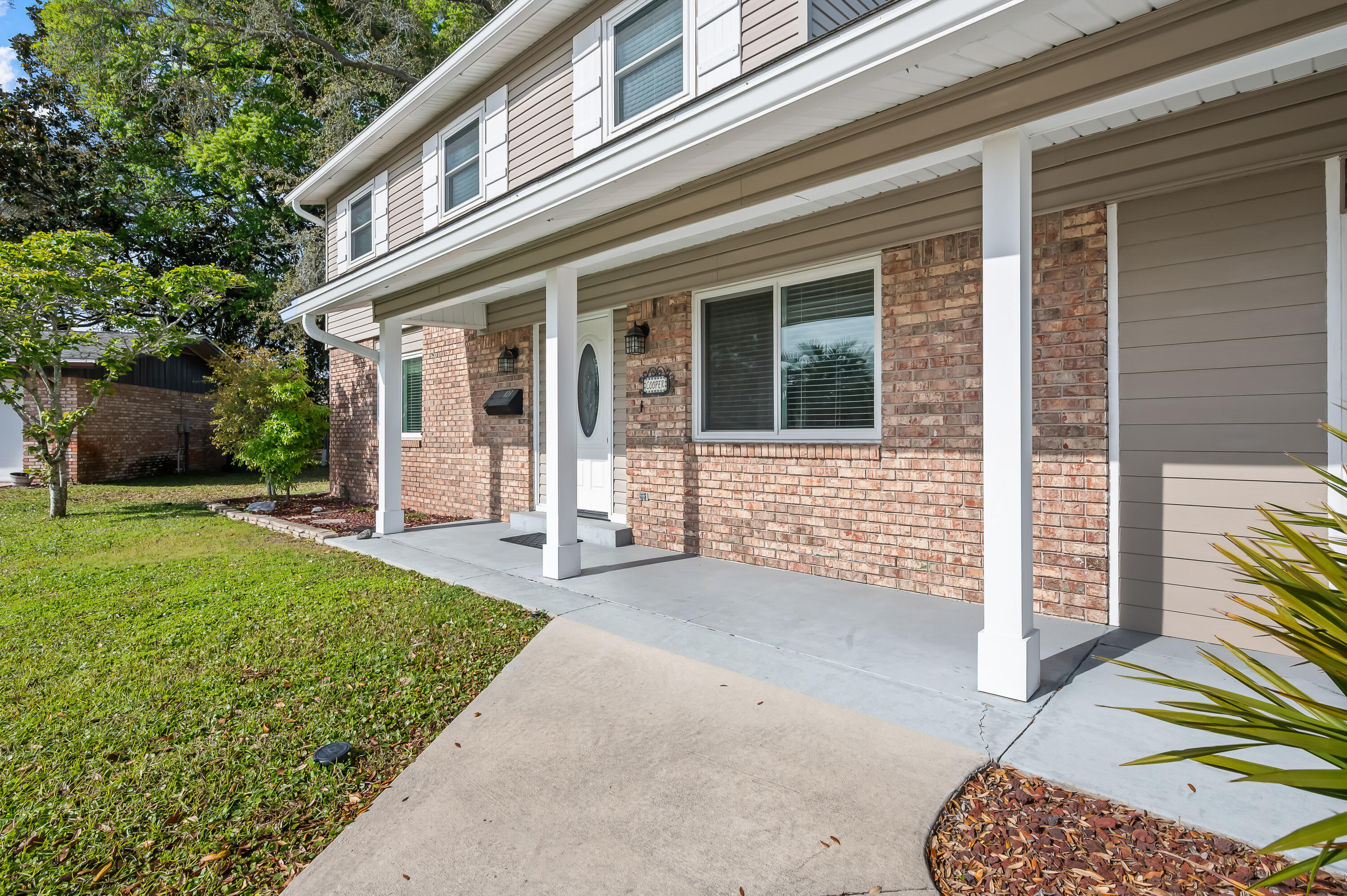 PINE LAKE - Residential