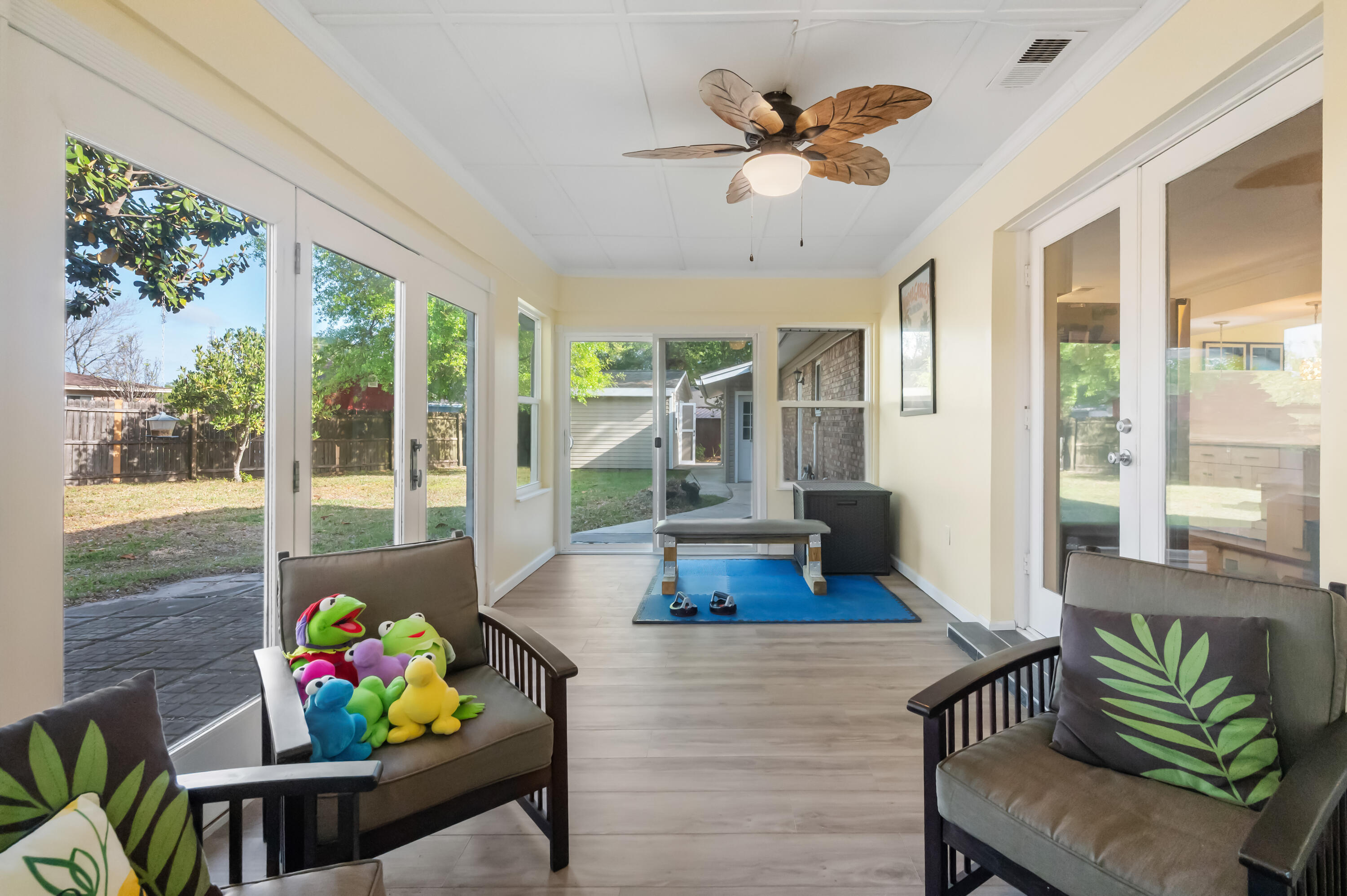 PINE LAKE - Residential