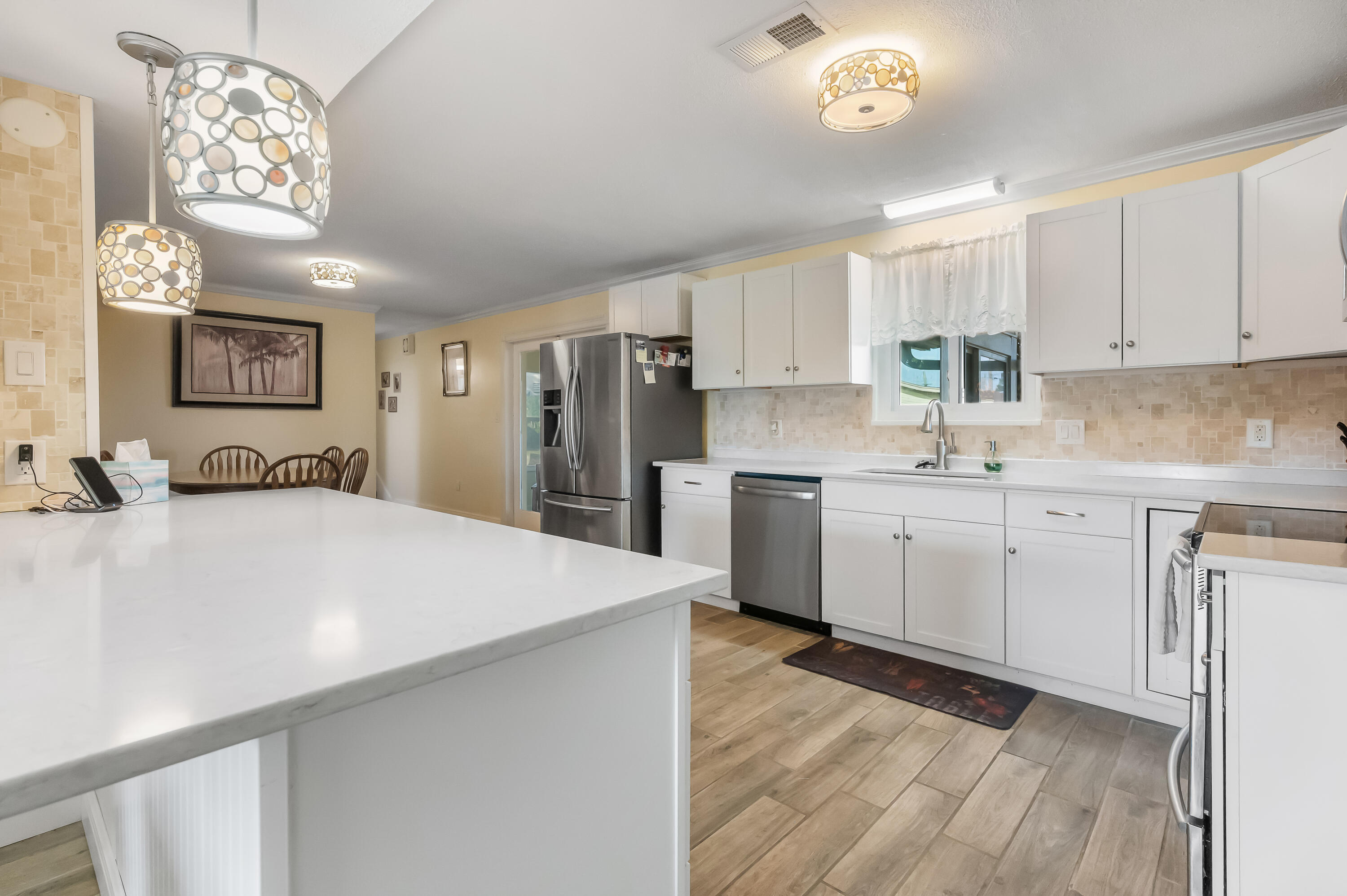 PINE LAKE - Residential