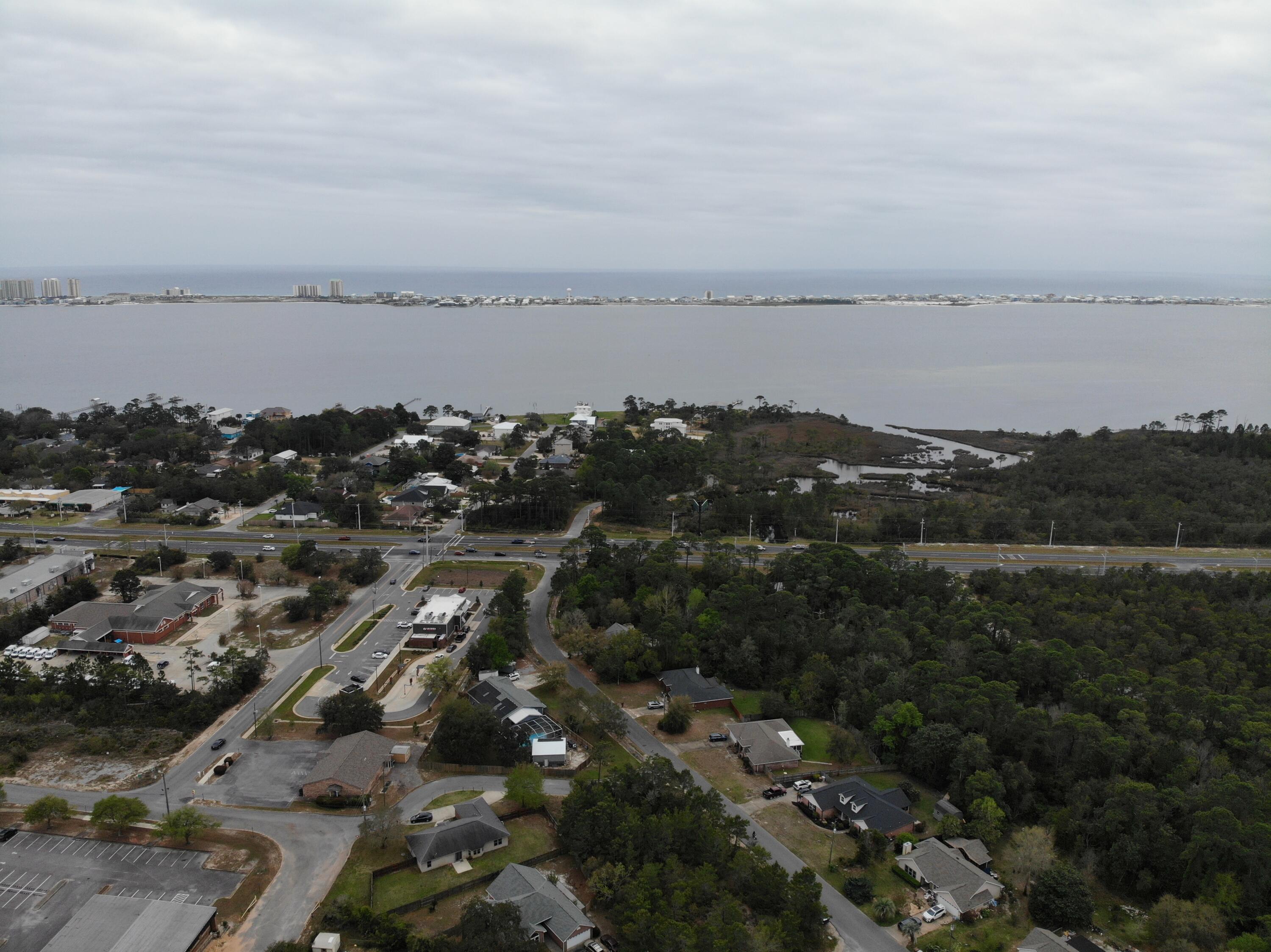 WILLIAMS CREEK ESTATES - Land