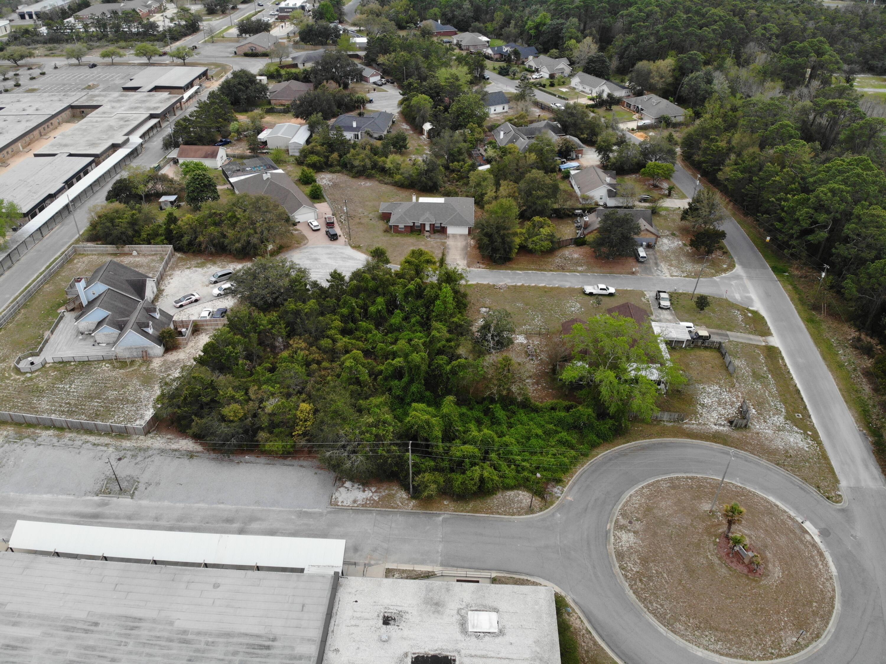 WILLIAMS CREEK ESTATES - Land