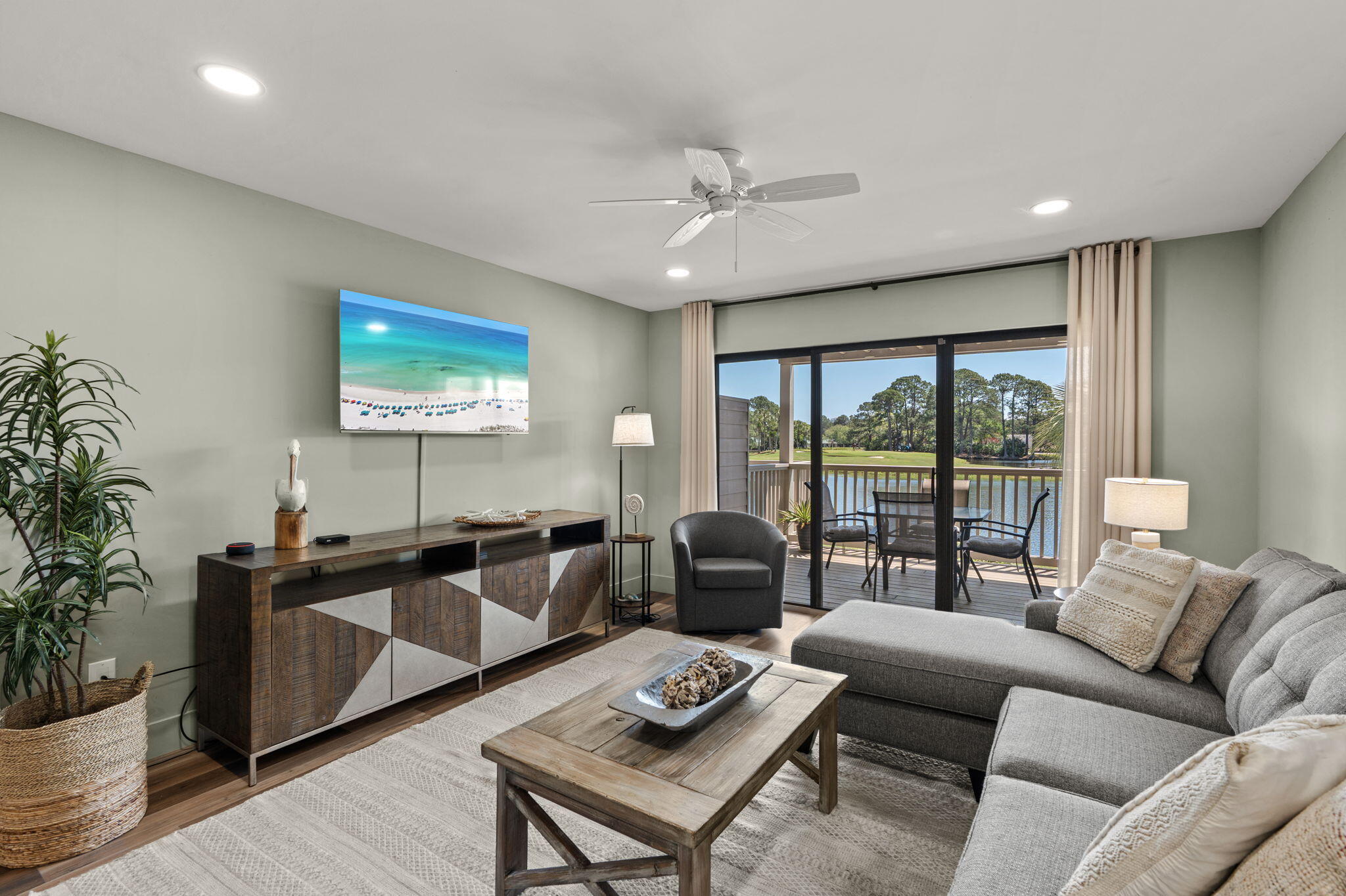 HARBOUR POINT CONDO
Sandestin Golf and Beach Resort - Residential