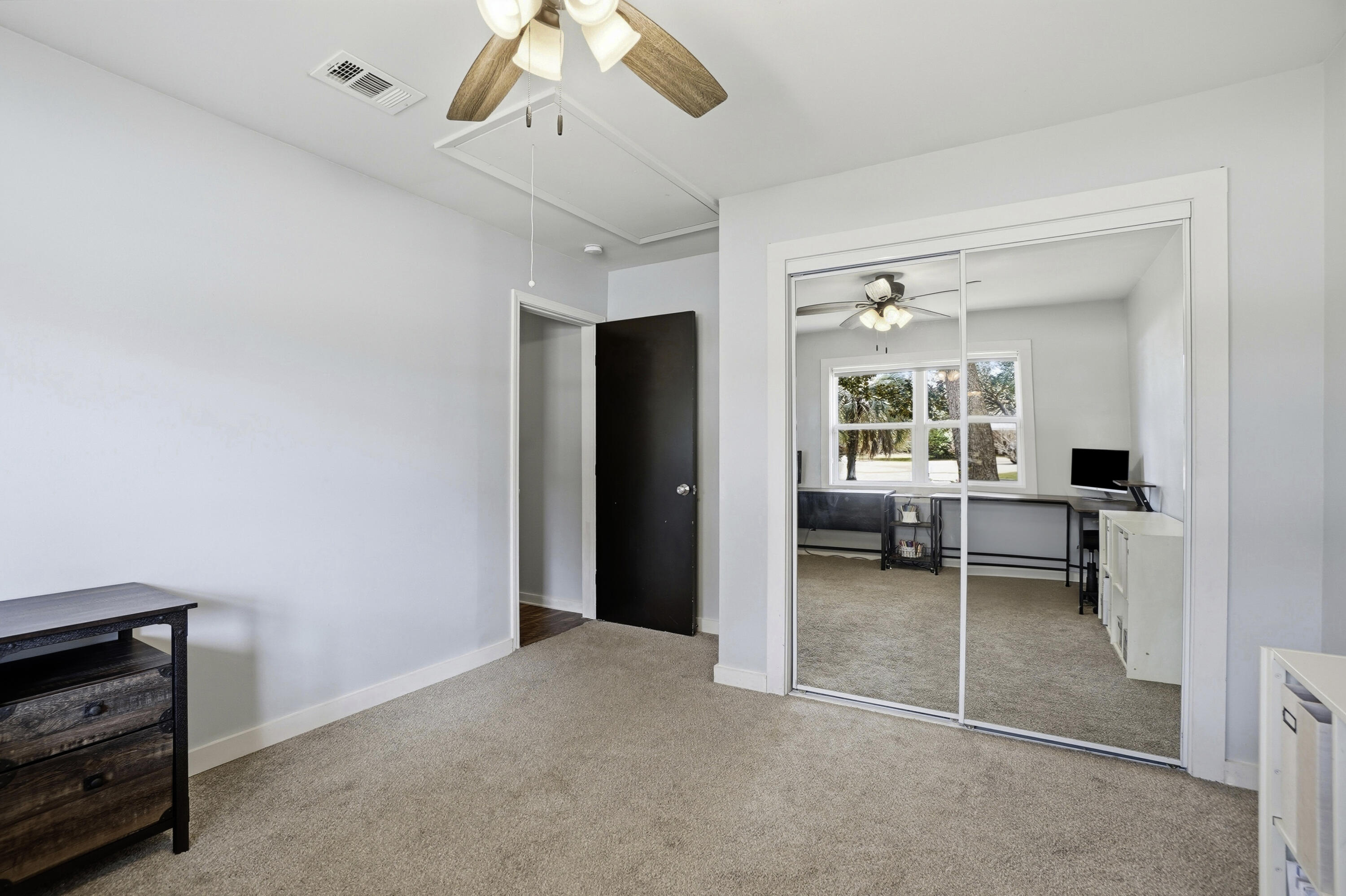 Country Club Est 1st Addn - Residential