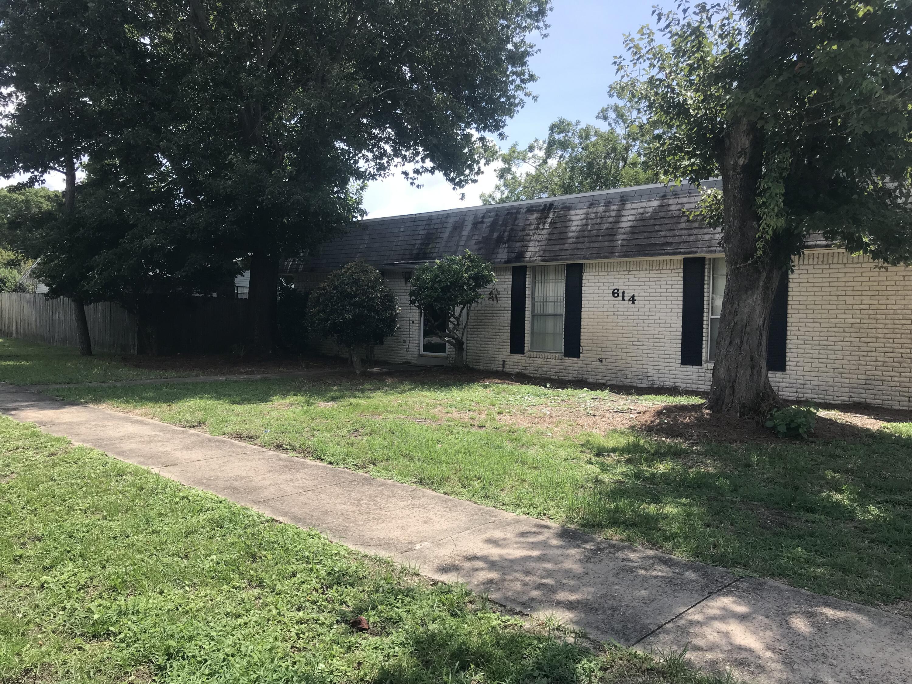 SEA HILLS - Residential Lease