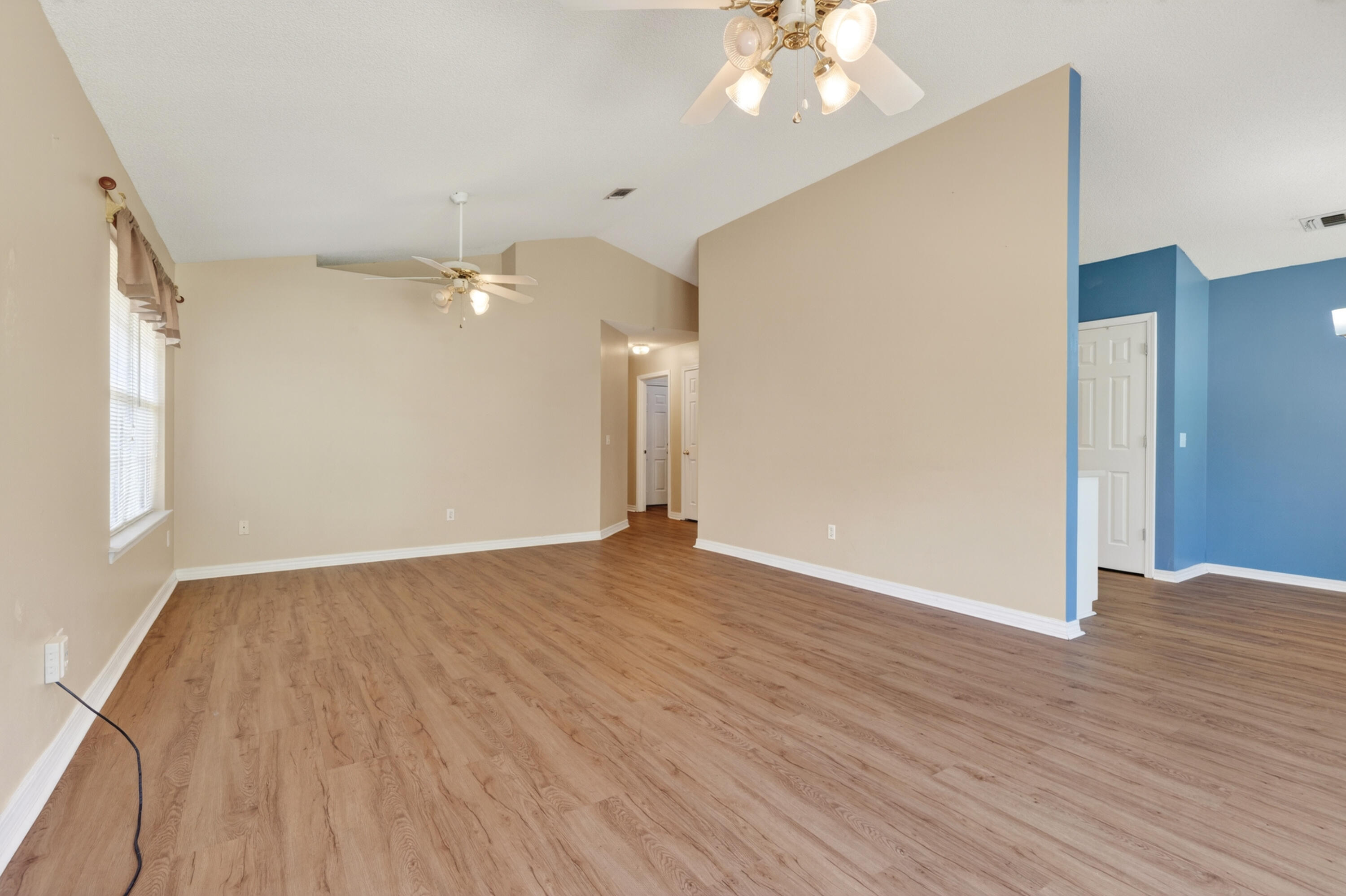 WHISPERWOODS - Residential