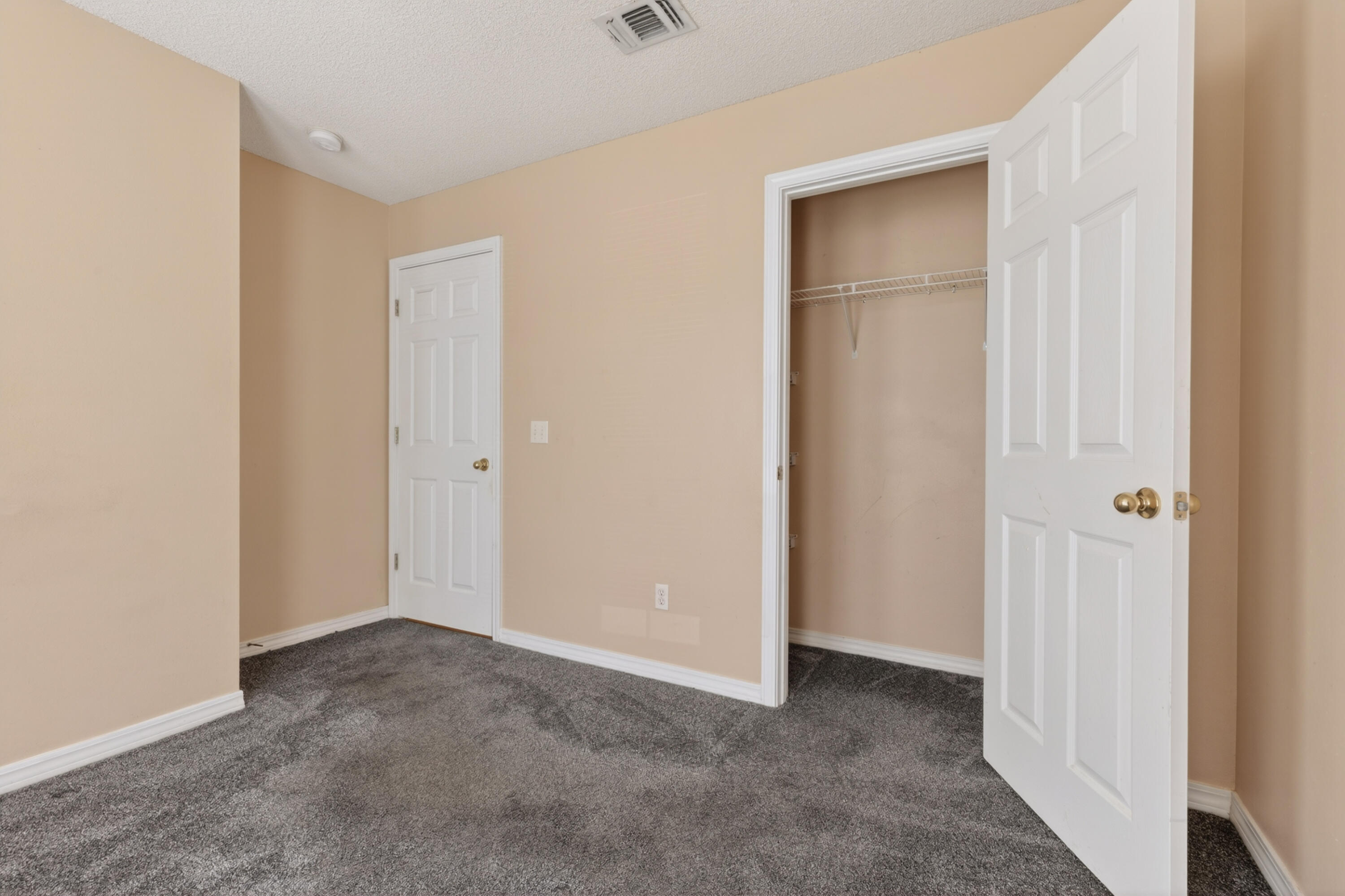 WHISPERWOODS - Residential