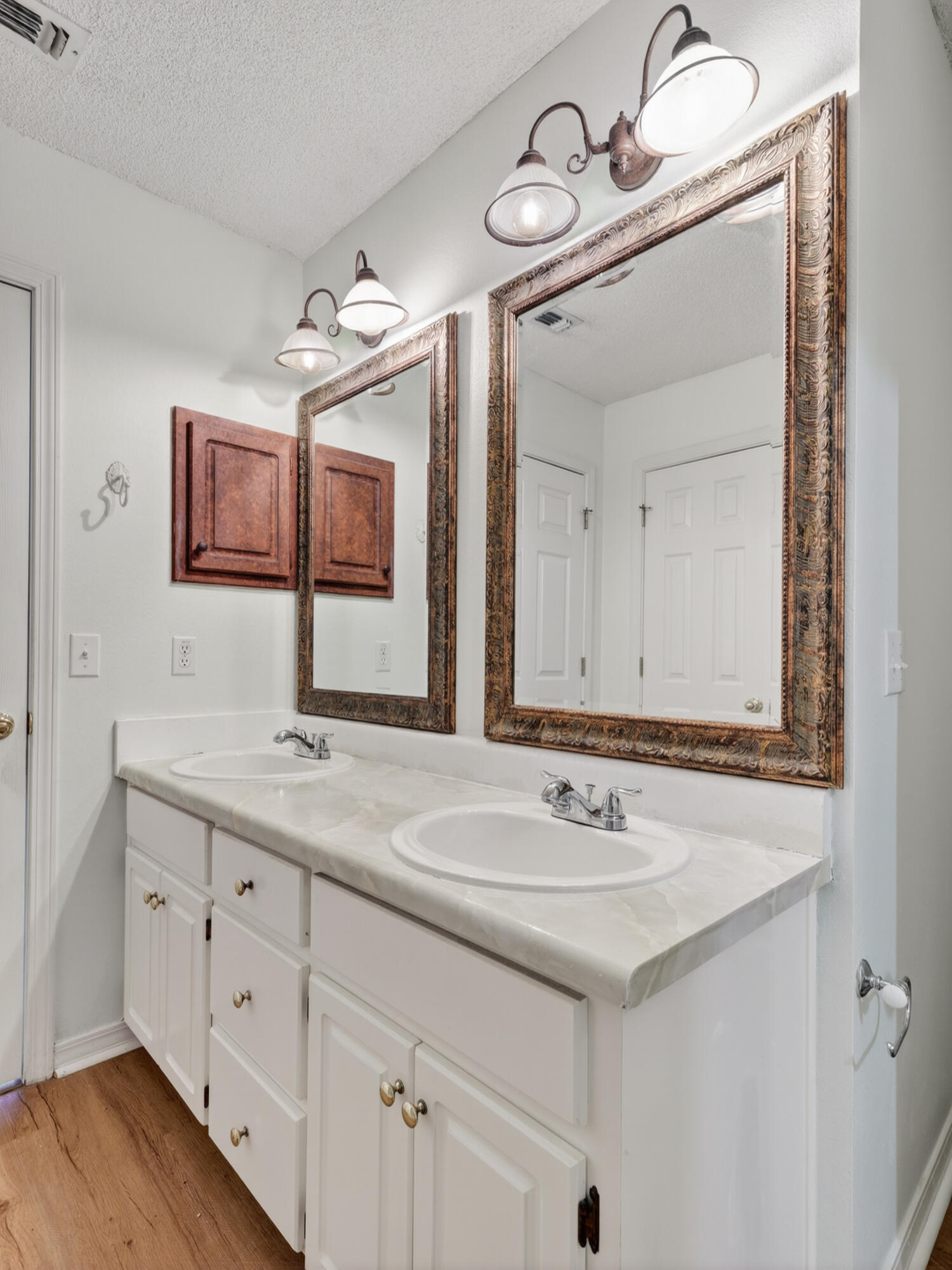 WHISPERWOODS - Residential