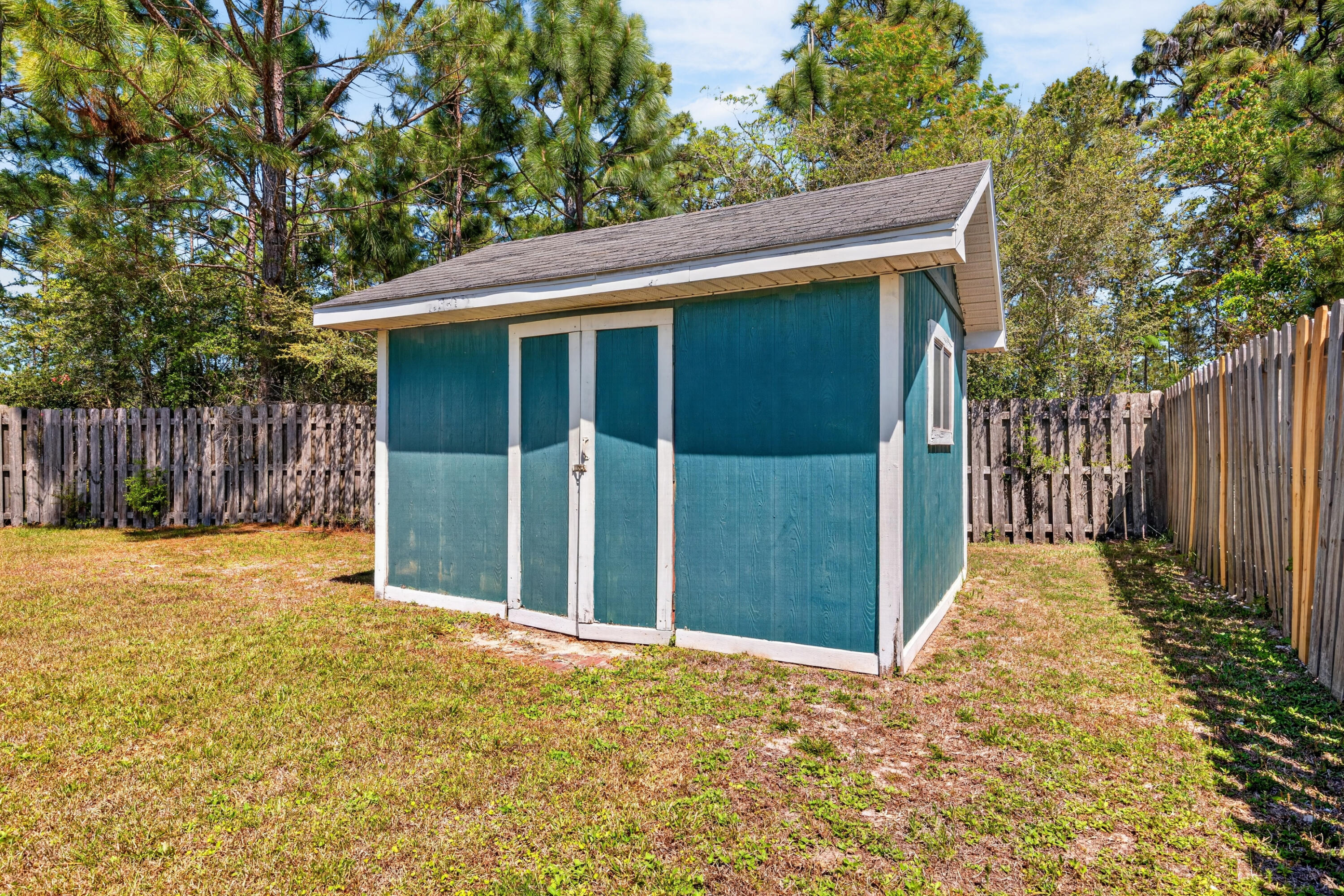 WHISPERWOODS - Residential