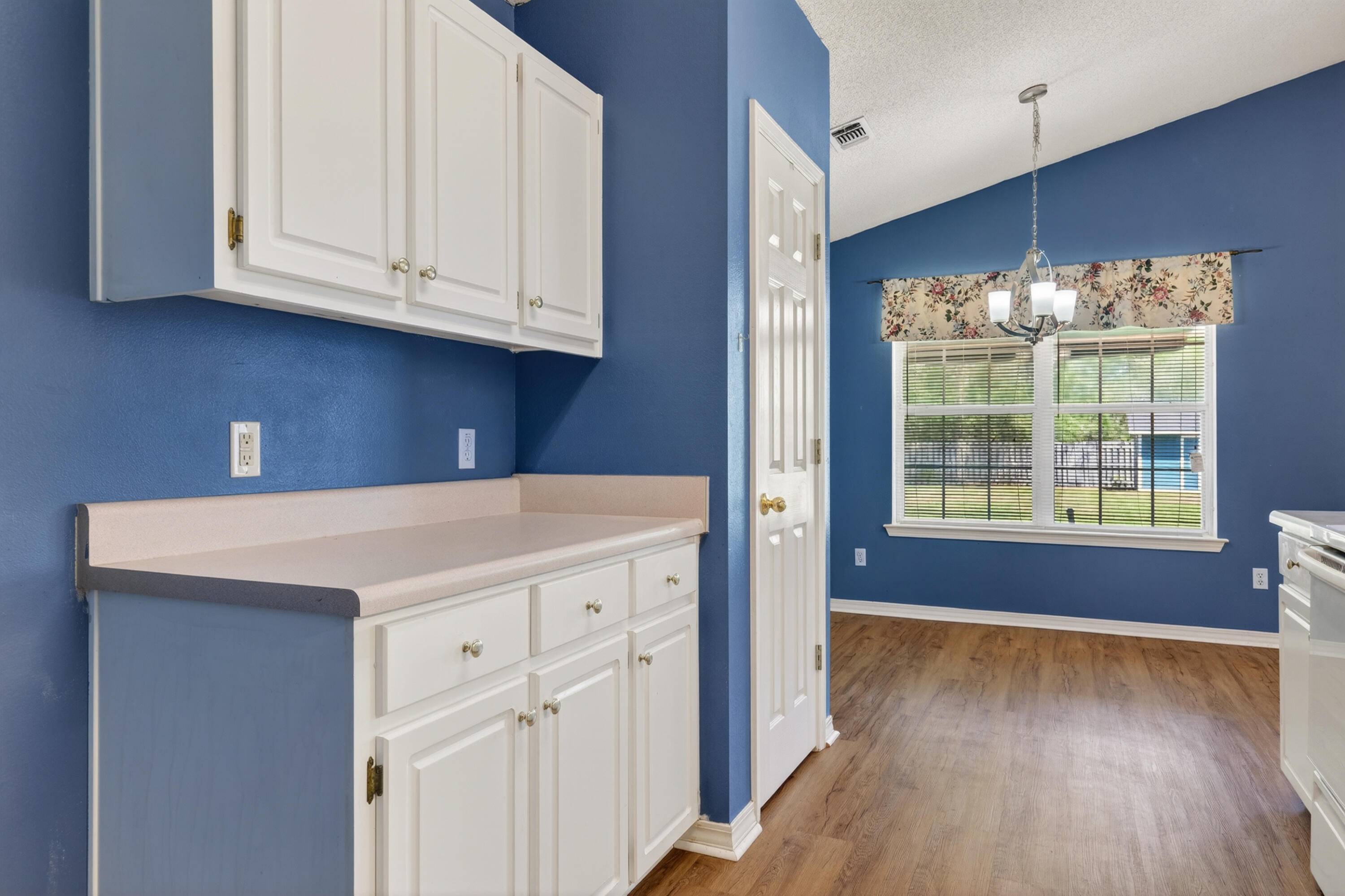 WHISPERWOODS - Residential